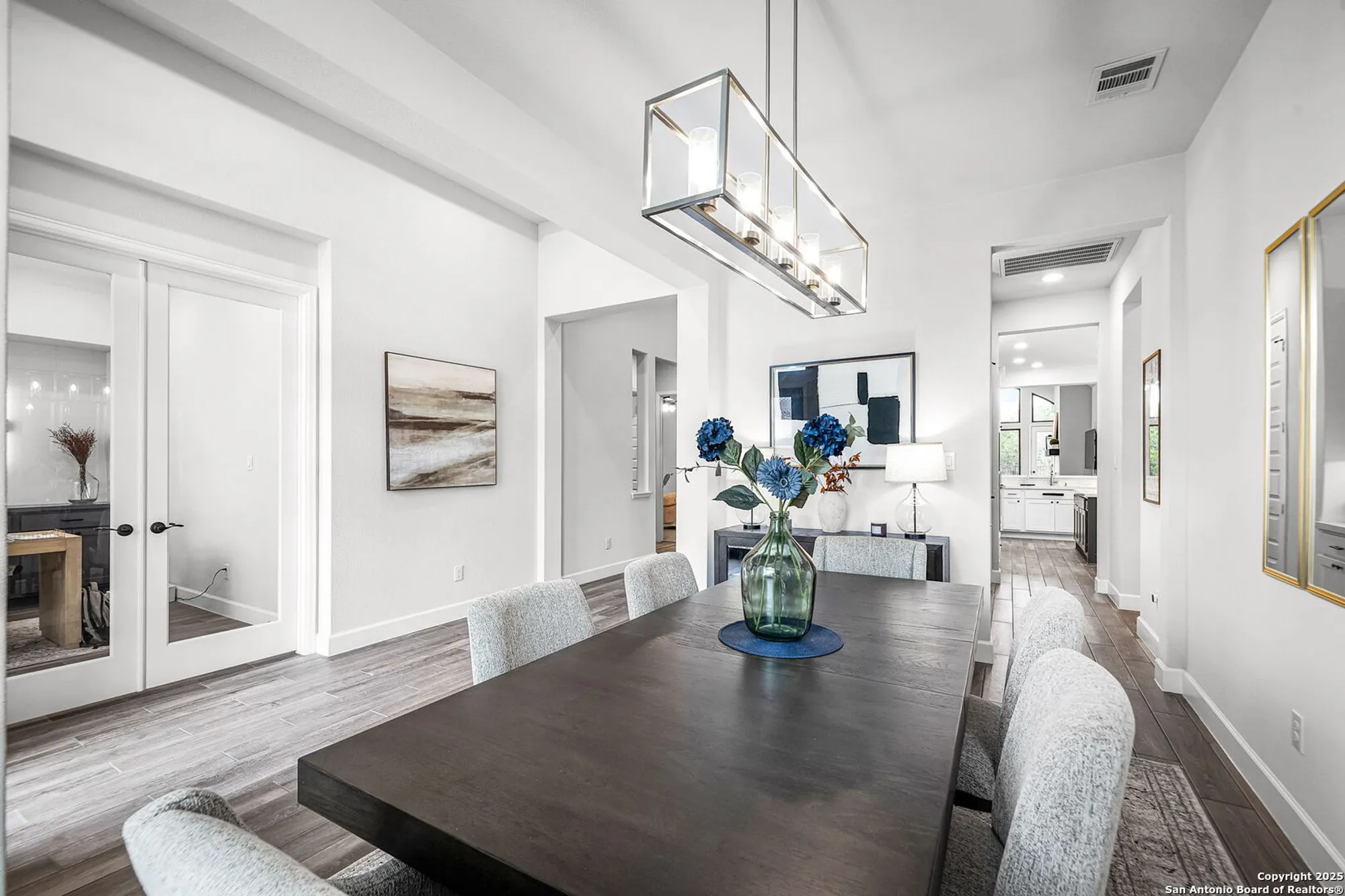 Property Slideshow image 6 of 34 | 358 bridle trl, New Braunfels, TX, 78132