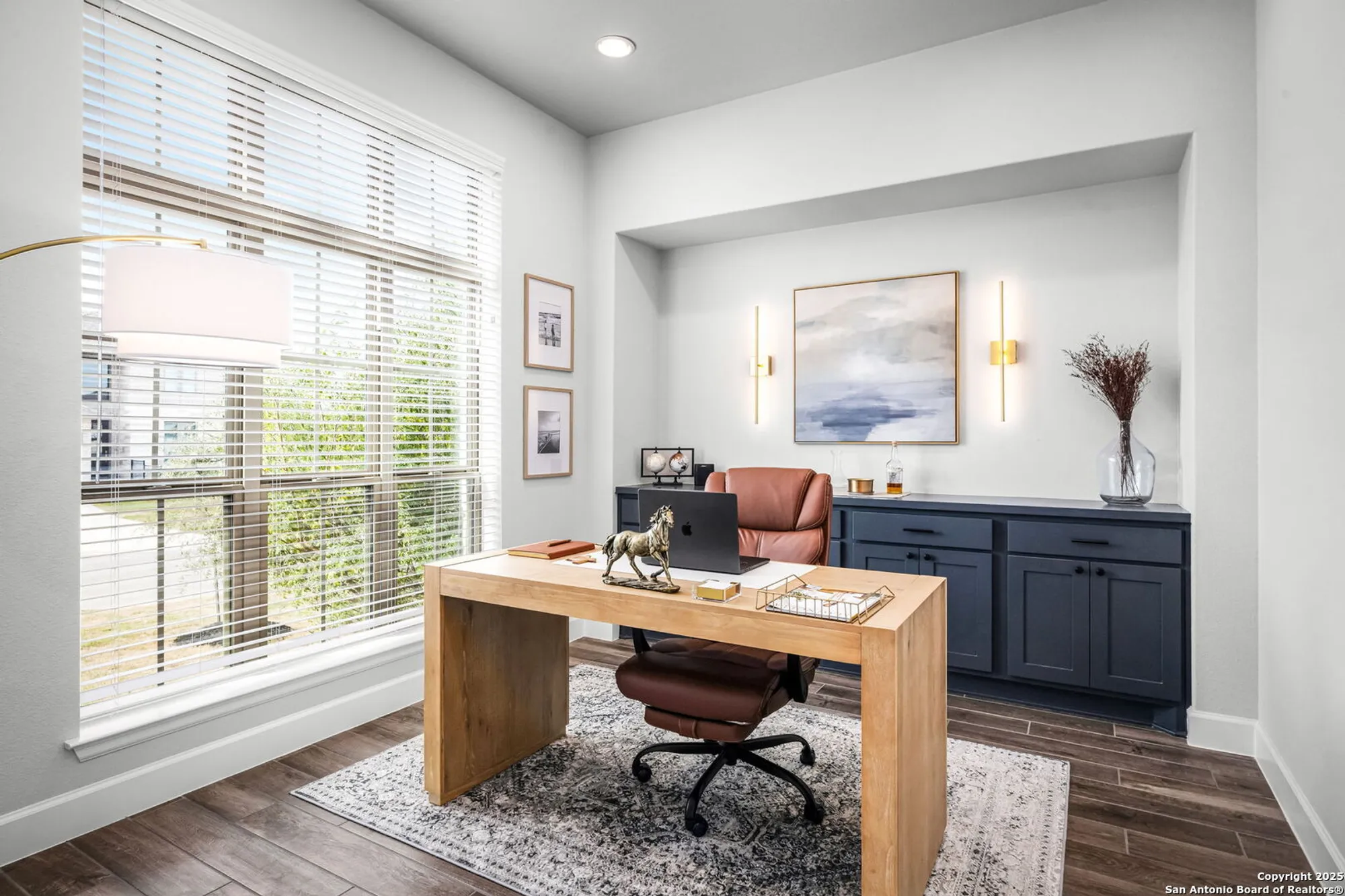 Property Slideshow image 7 of 34 | 358 bridle trl, New Braunfels, TX, 78132