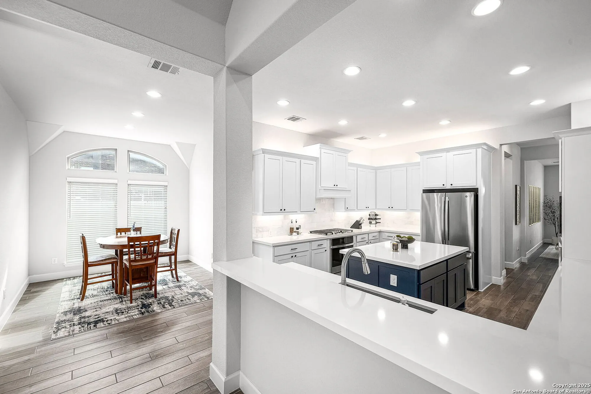 Property Slideshow image 13 of 34 | 358 bridle trl, New Braunfels, TX, 78132