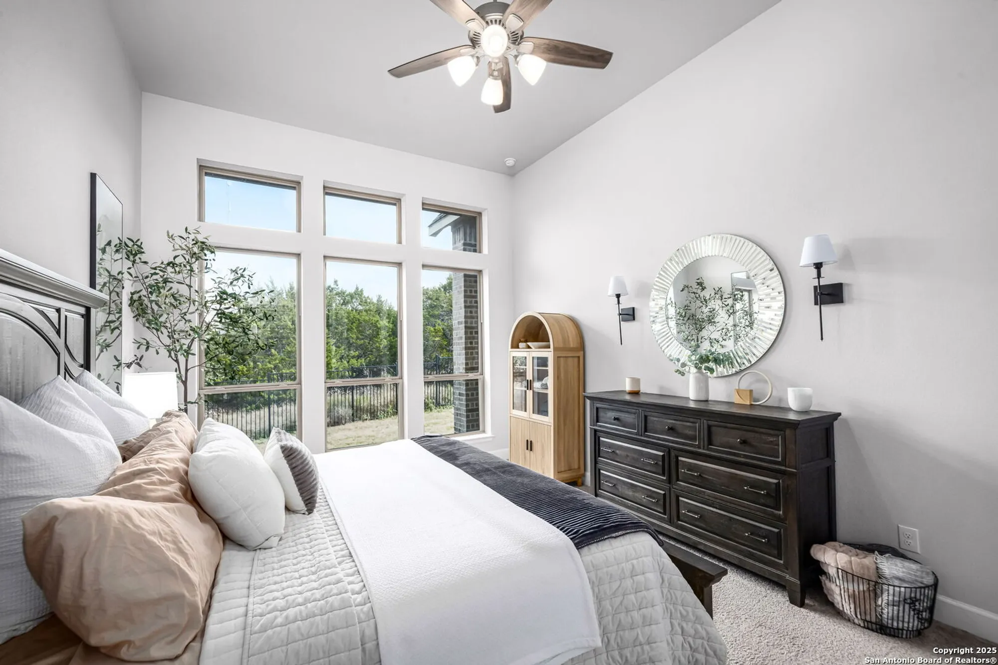 Property Slideshow image 17 of 34 | 358 bridle trl, New Braunfels, TX, 78132