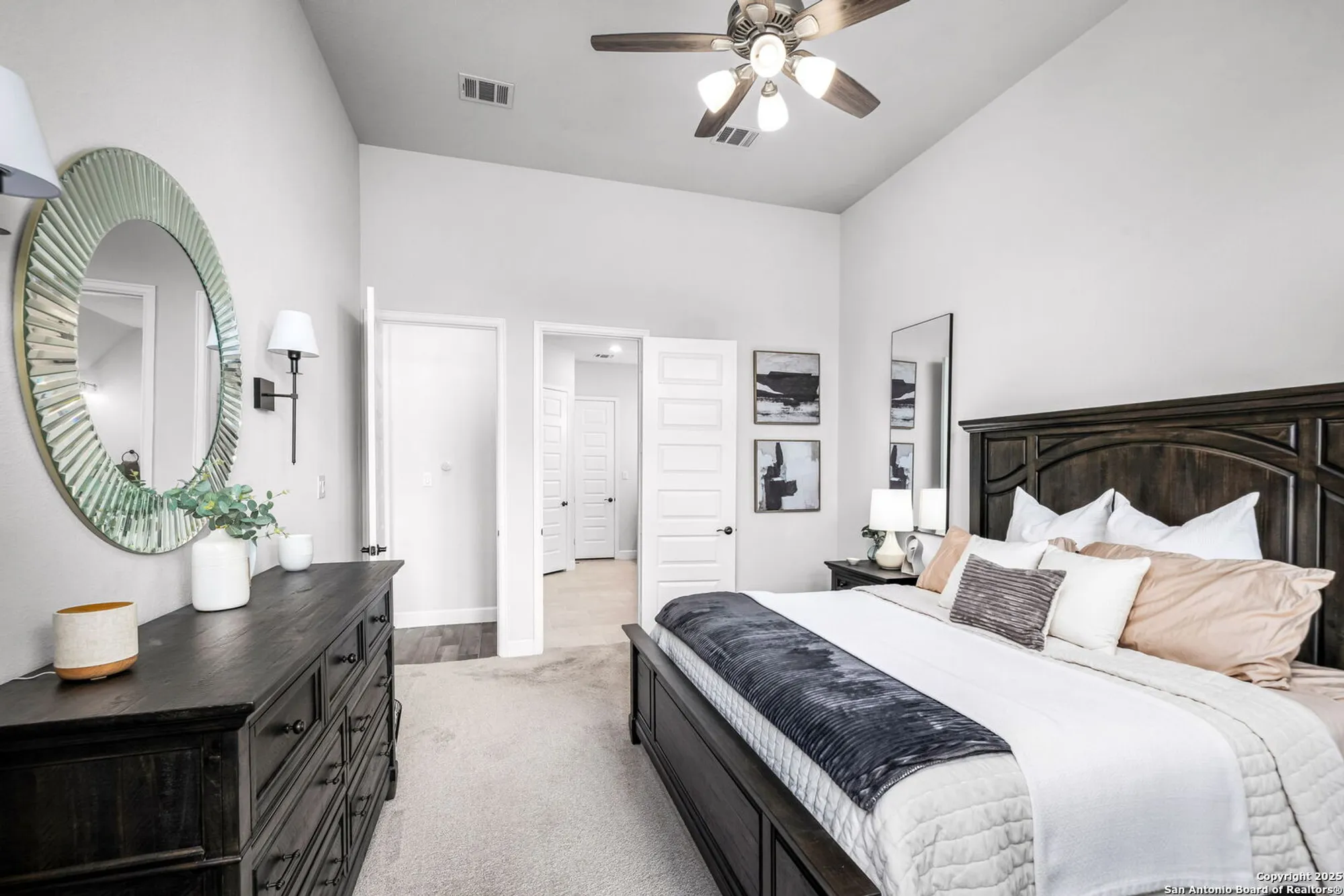 Property Slideshow image 18 of 34 | 358 bridle trl, New Braunfels, TX, 78132