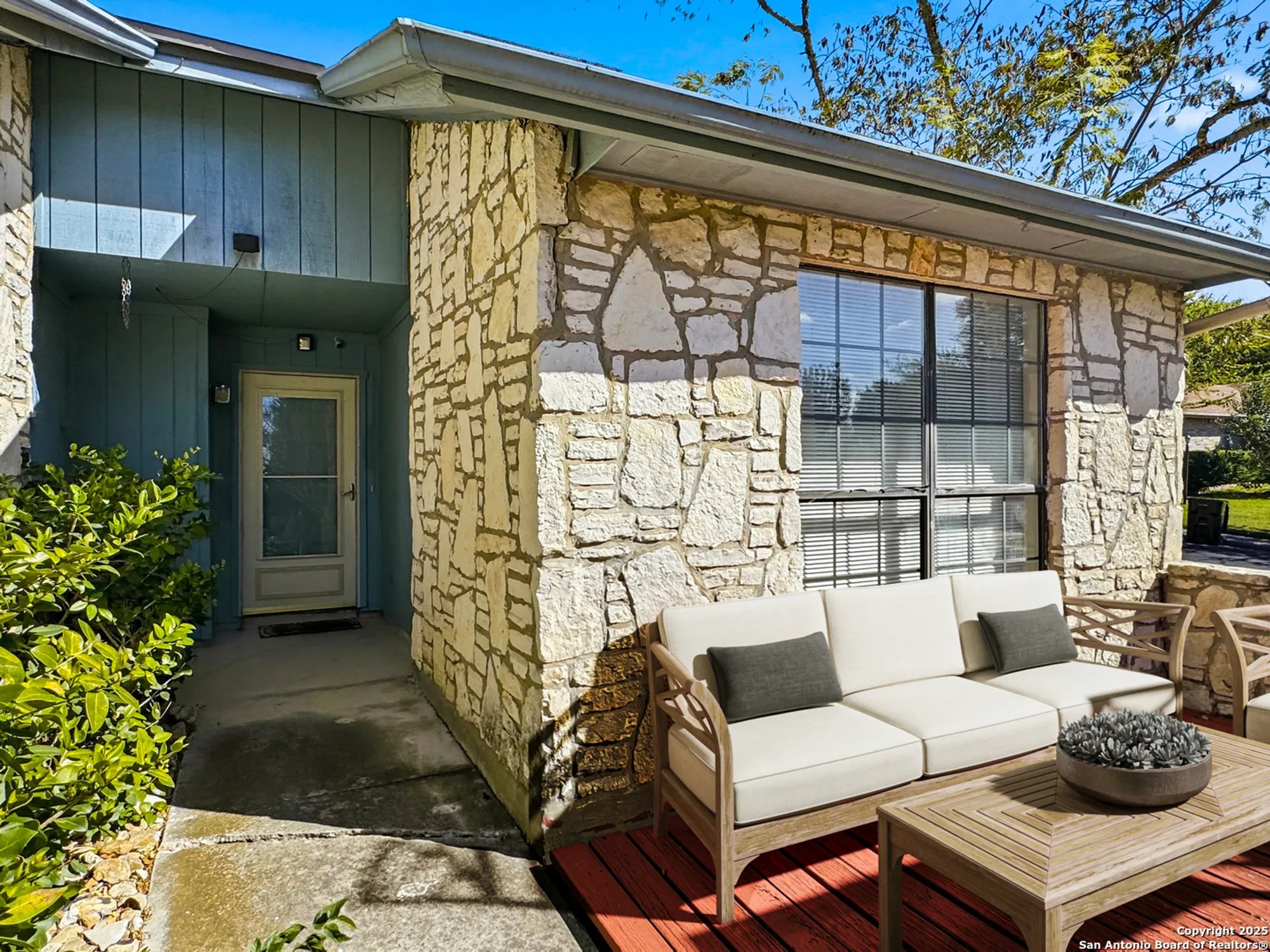 Property Slideshow image 4 of 35 | 3800 overlook dr, Schertz, TX, 78108