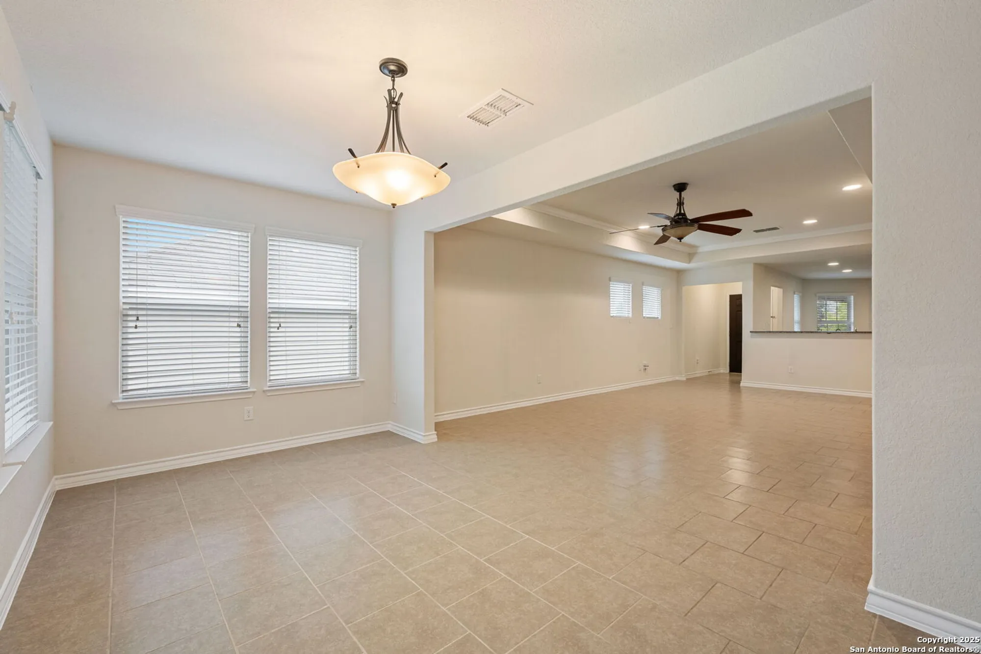 Property Slideshow image 14 of 26 | 13019 cache crk, San Antonio, TX, 78253