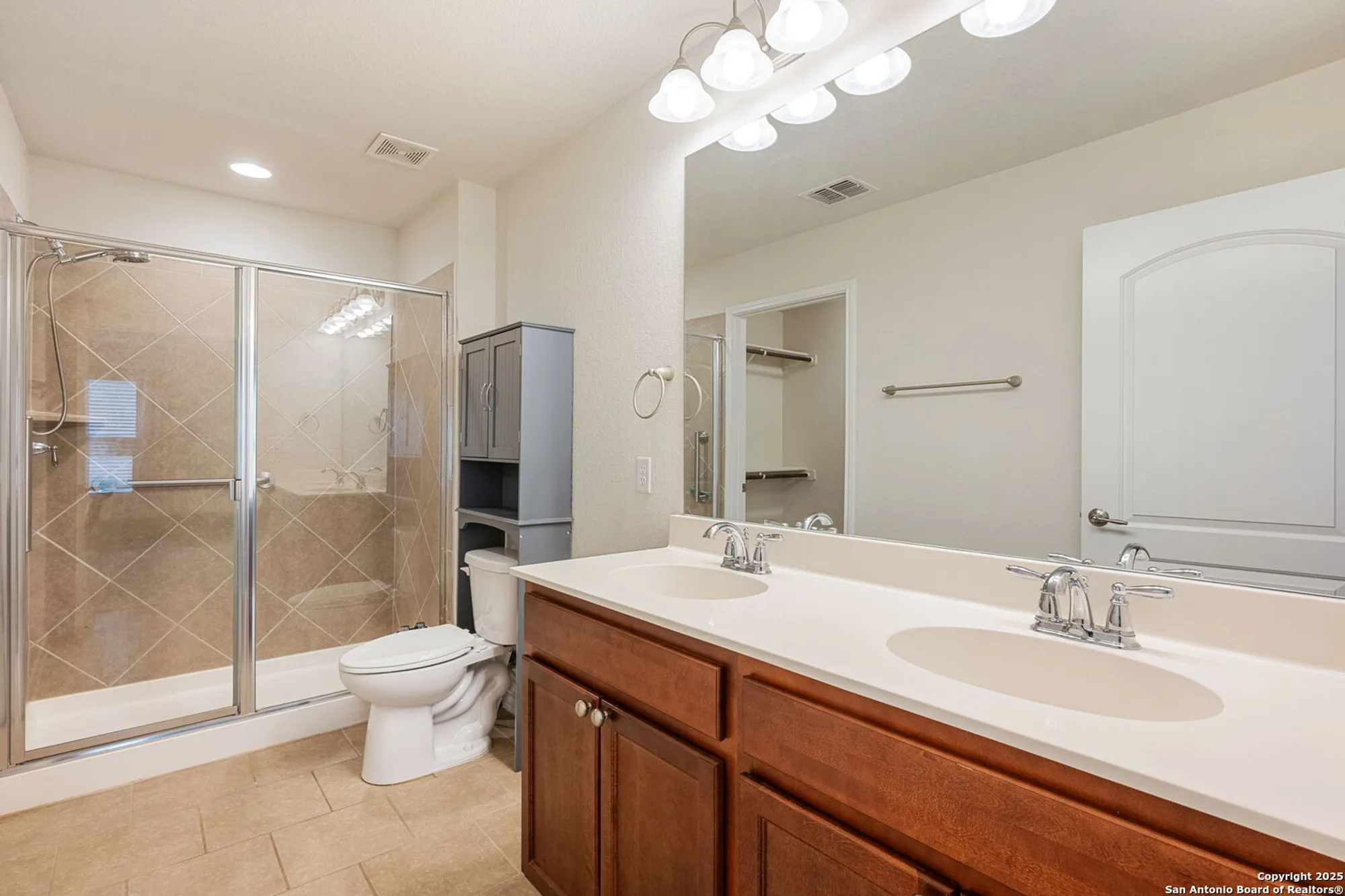 Property Slideshow image 17 of 26 | 13019 cache crk, San Antonio, TX, 78253