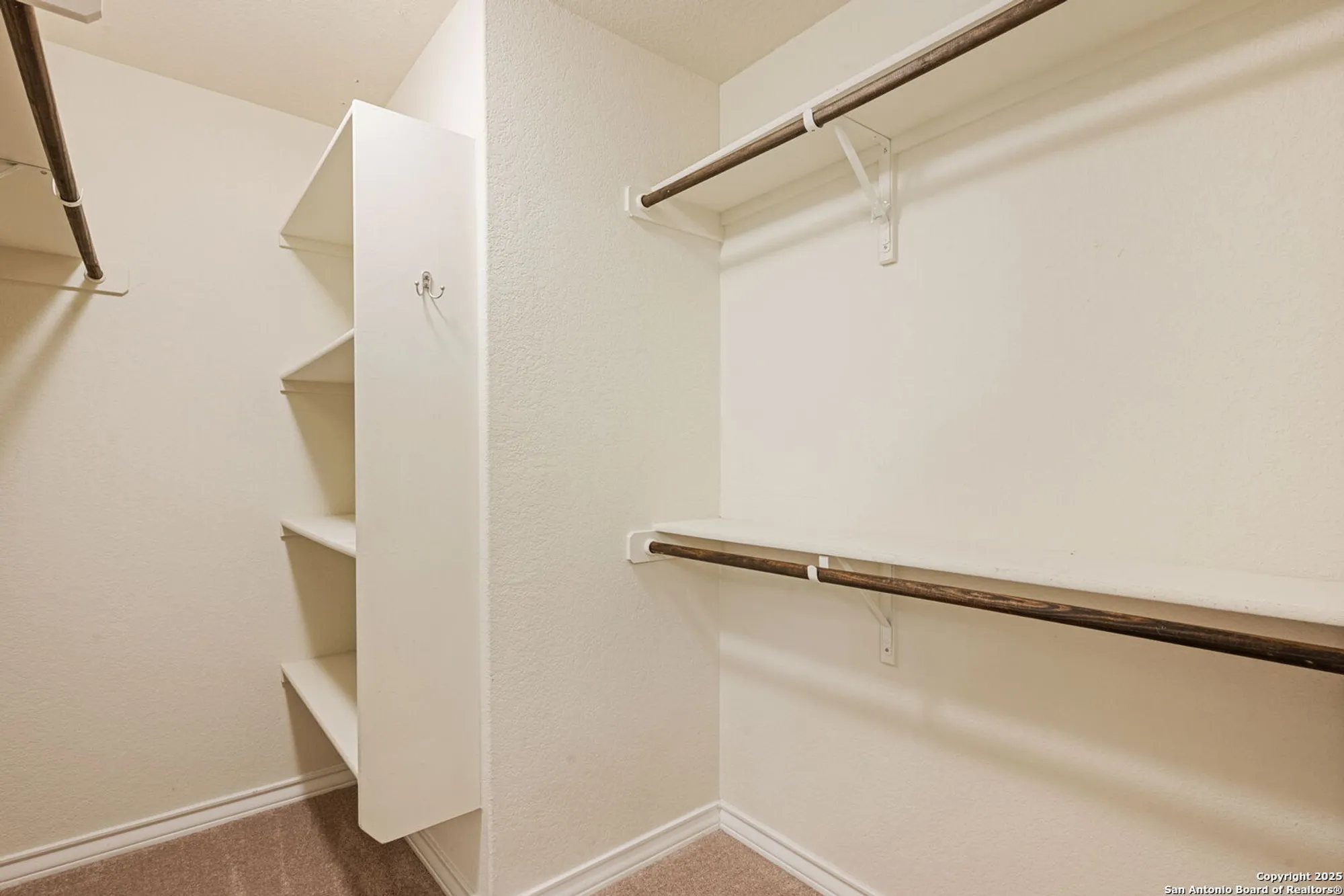 Property Slideshow image 19 of 26 | 13019 cache crk, San Antonio, TX, 78253