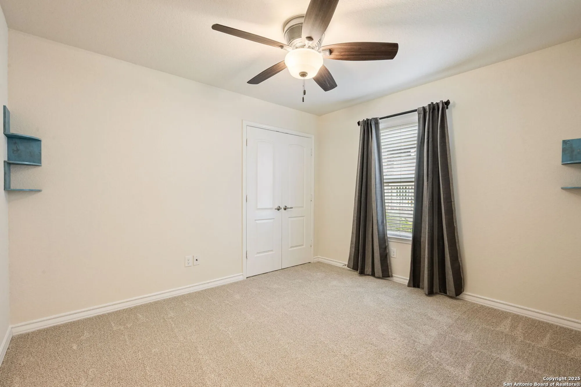 Property Slideshow image 20 of 26 | 13019 cache crk, San Antonio, TX, 78253