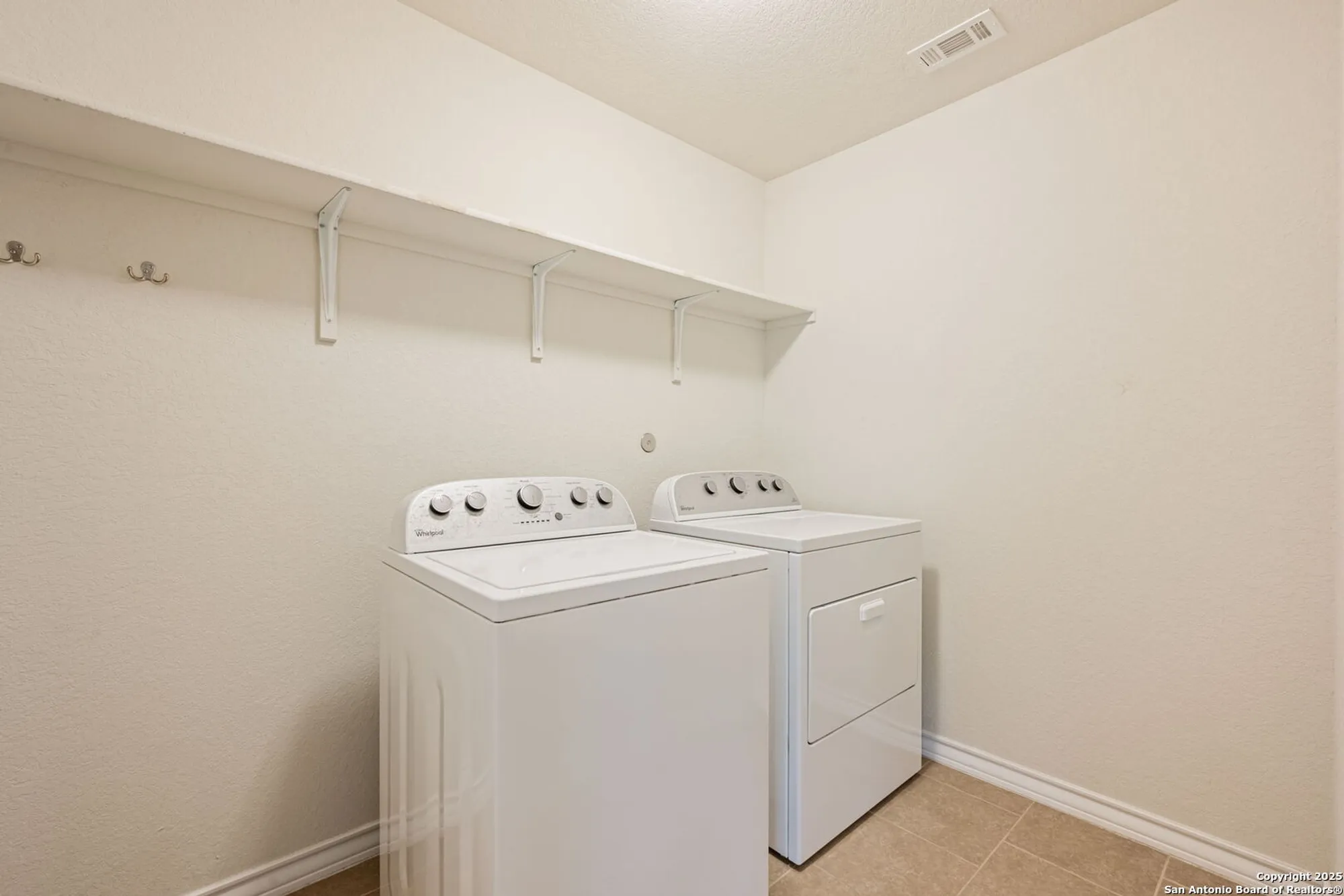 Property Slideshow image 22 of 26 | 13019 cache crk, San Antonio, TX, 78253