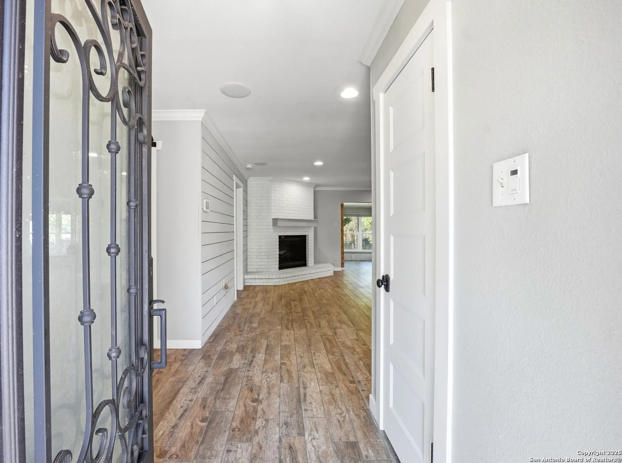 Property Slideshow image 4 of 46 | 3624 fox run, Schertz, TX, 78108