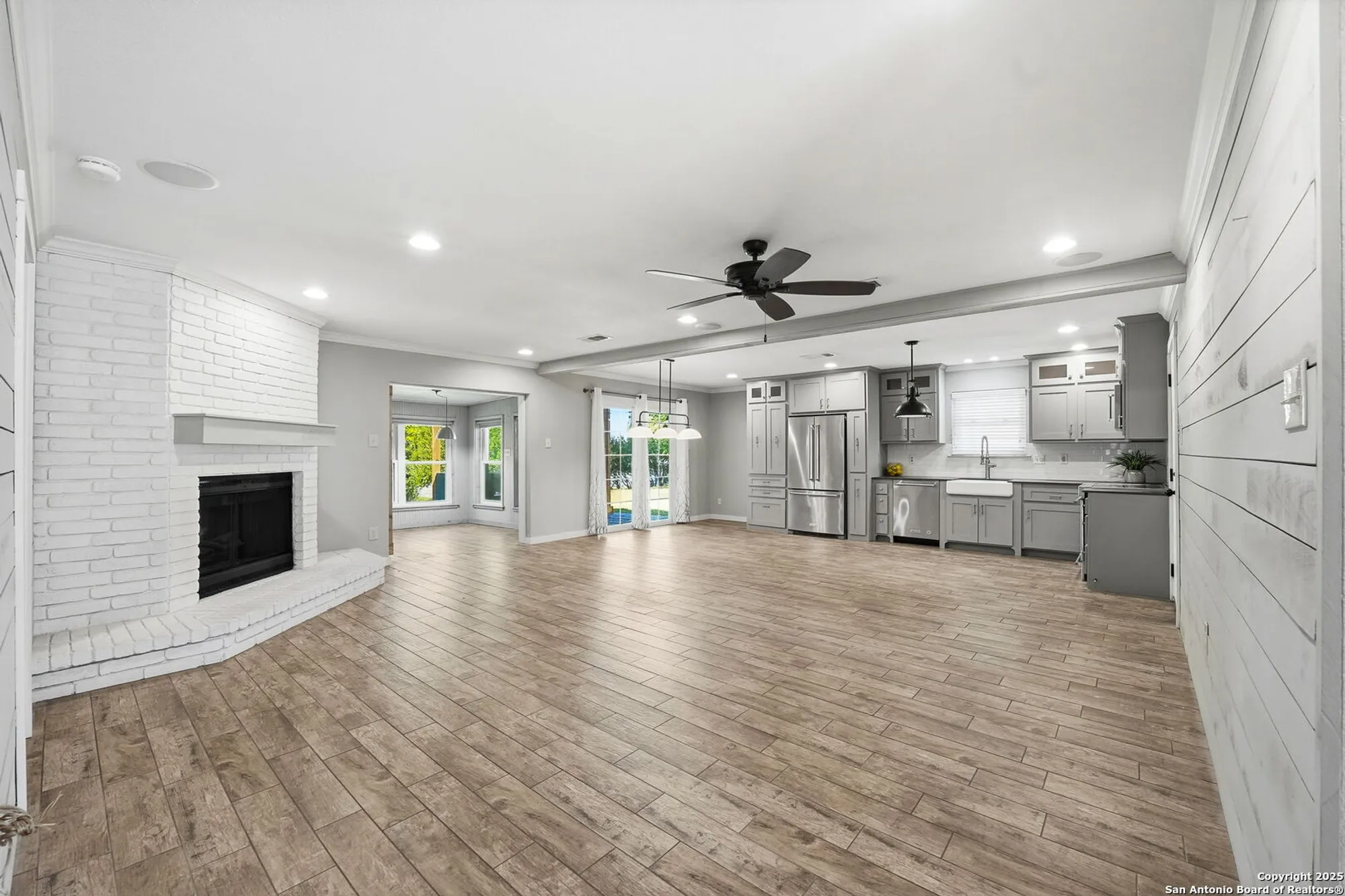 Property Slideshow image 5 of 46 | 3624 fox run, Schertz, TX, 78108