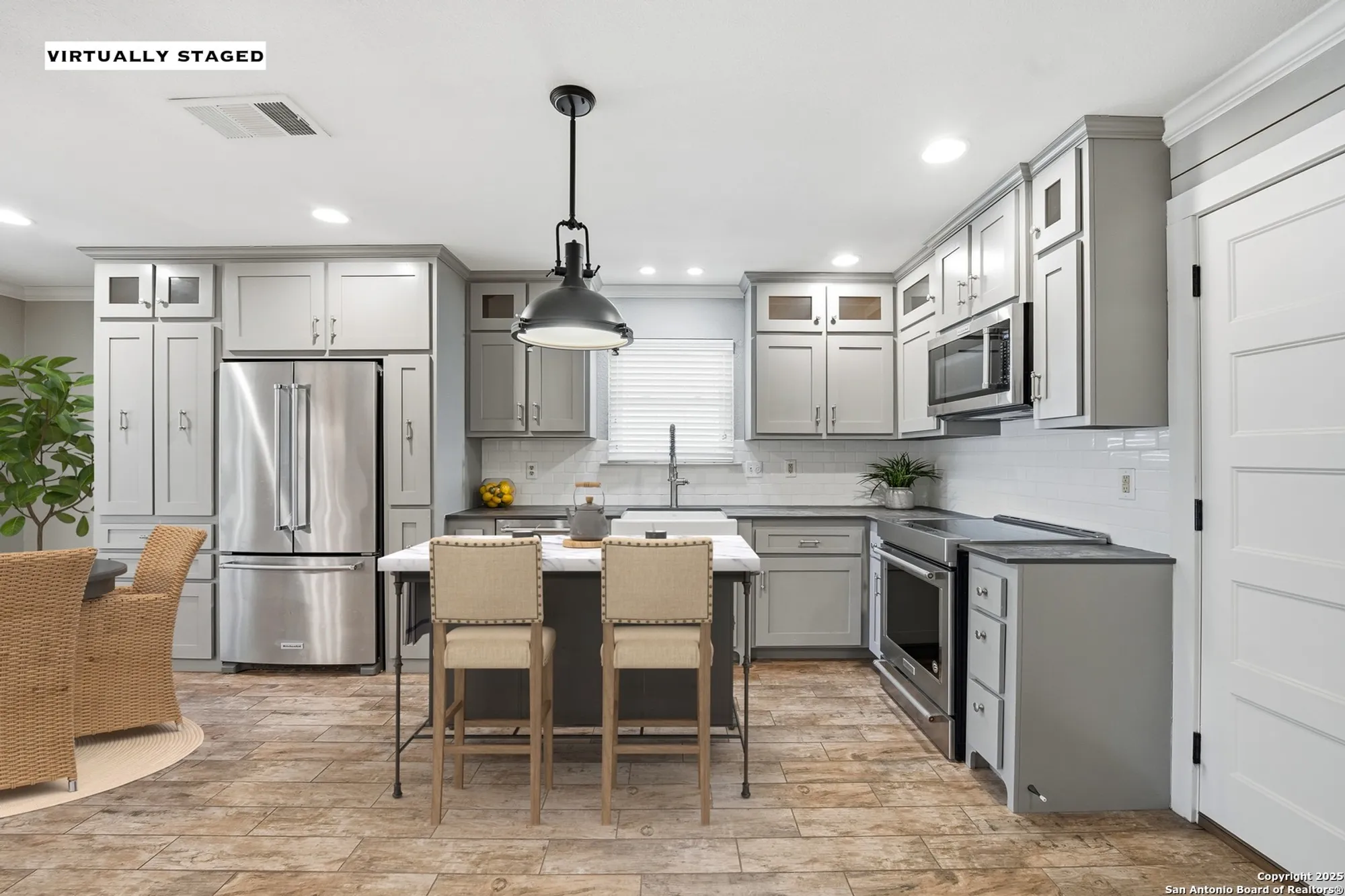 Property Slideshow image 12 of 46 | 3624 fox run, Schertz, TX, 78108