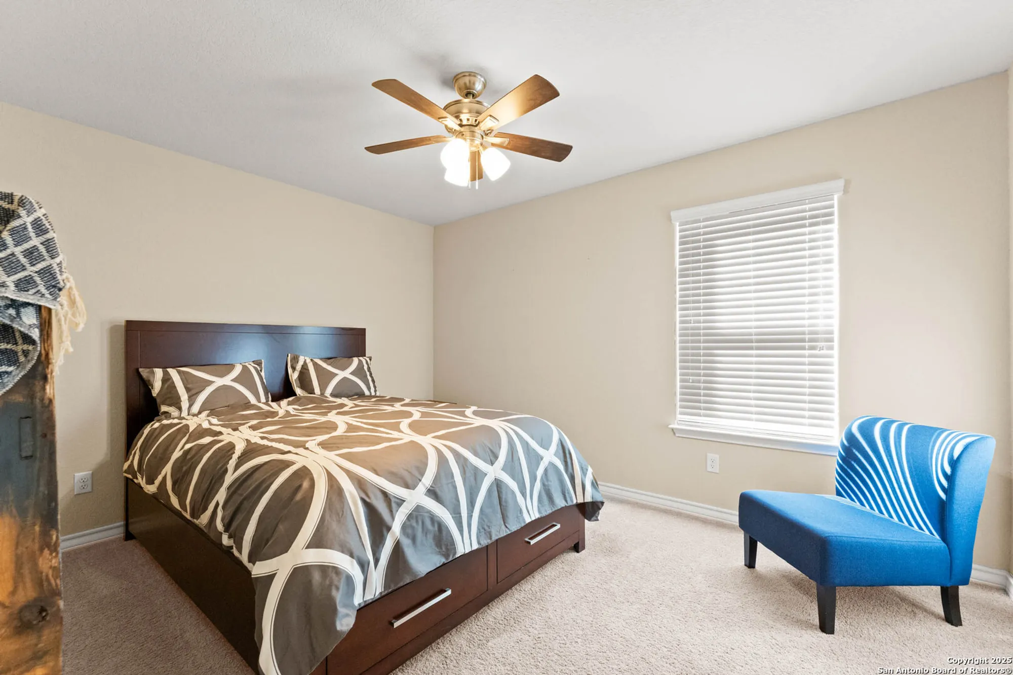 Property Slideshow image 19 of 28 | 13047 cache crk, San Antonio, TX, 78253