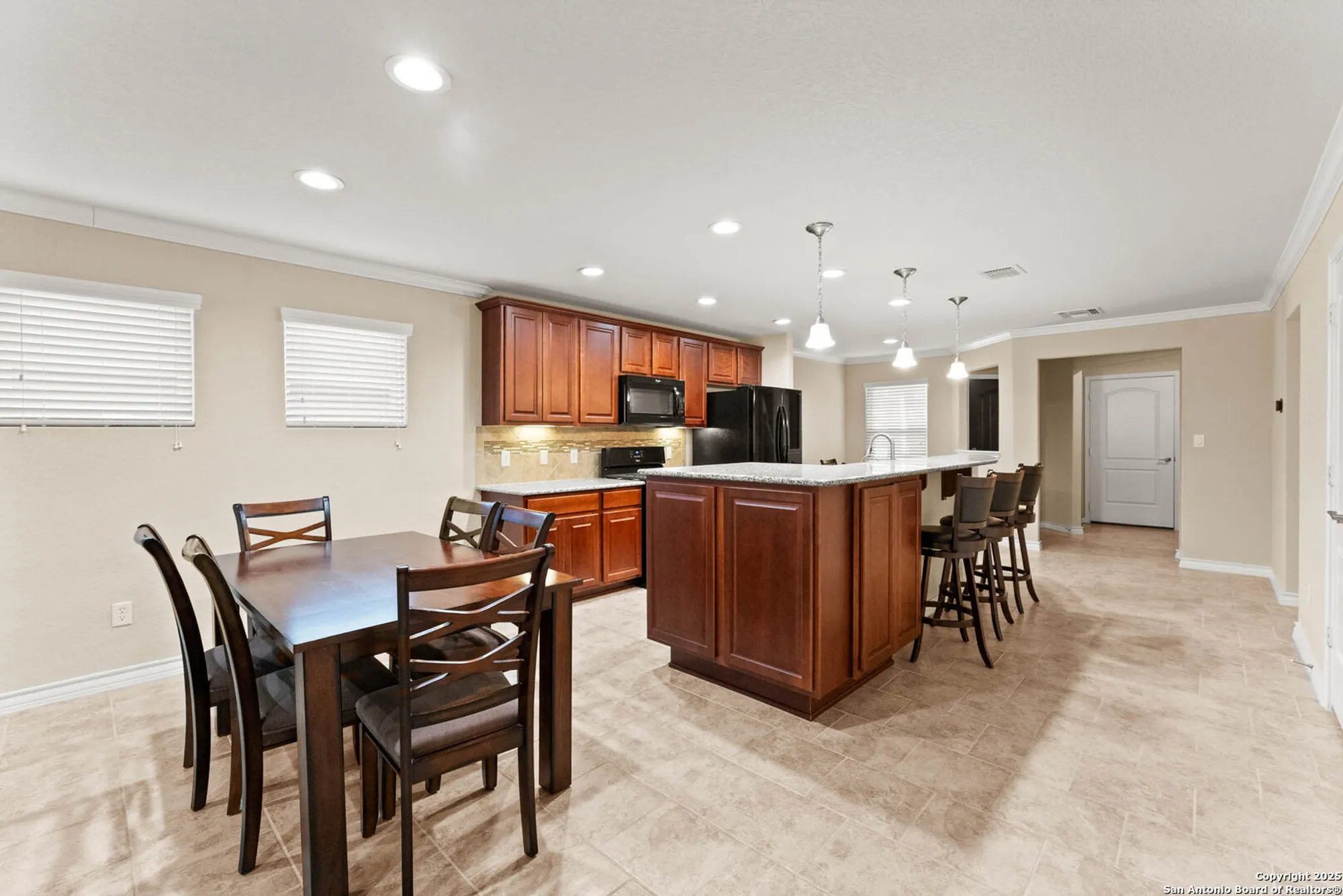 Property Slideshow image 8 of 28 | 13047 cache crk, San Antonio, TX, 78253