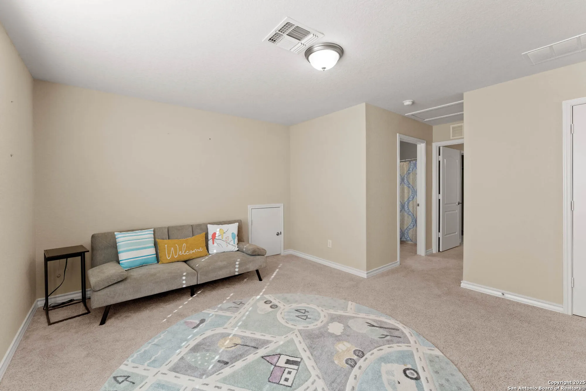 Property Slideshow image 21 of 28 | 13047 cache crk, San Antonio, TX, 78253