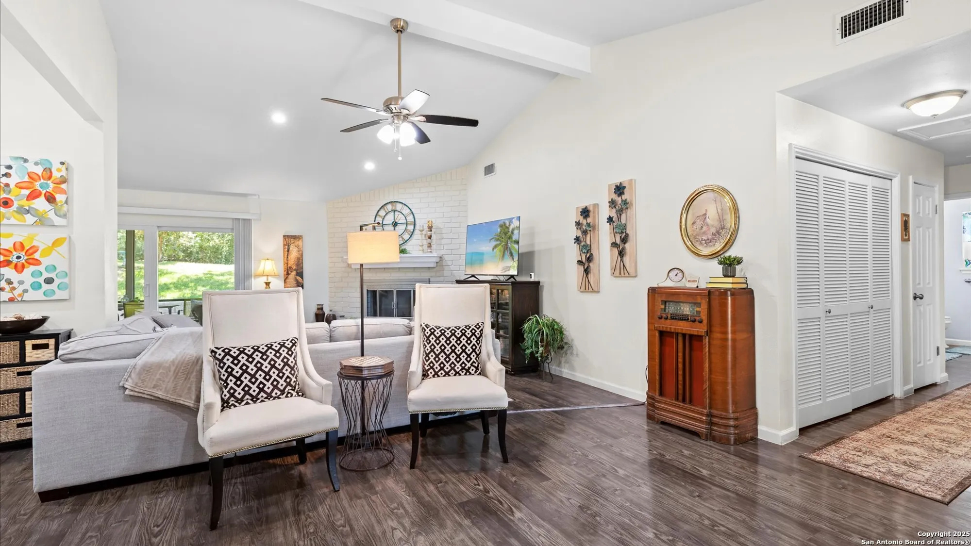 Property Slideshow image 4 of 54 | 3704 scenic dr, Schertz, TX, 78108