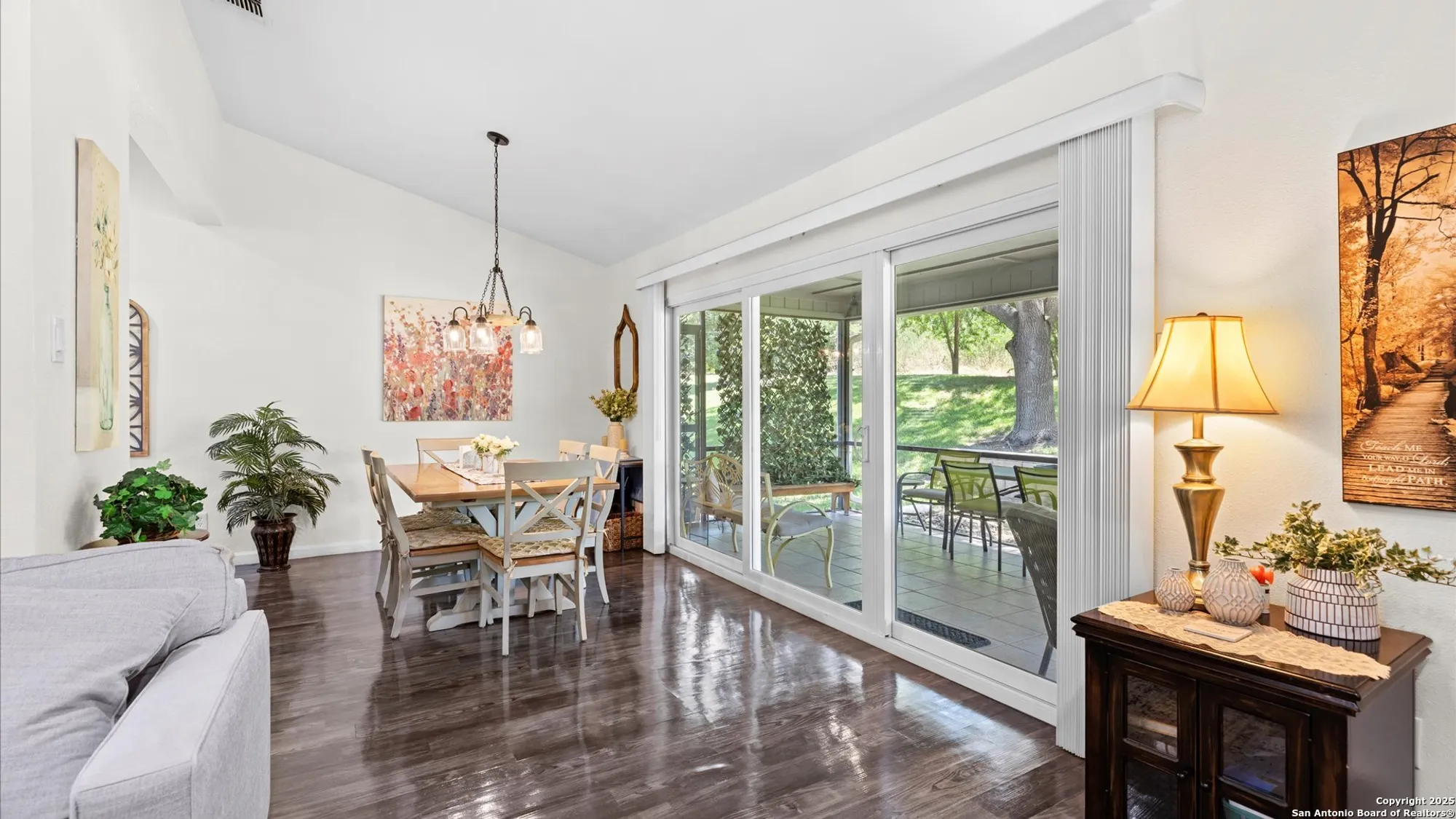 Property Slideshow image 6 of 54 | 3704 scenic dr, Schertz, TX, 78108