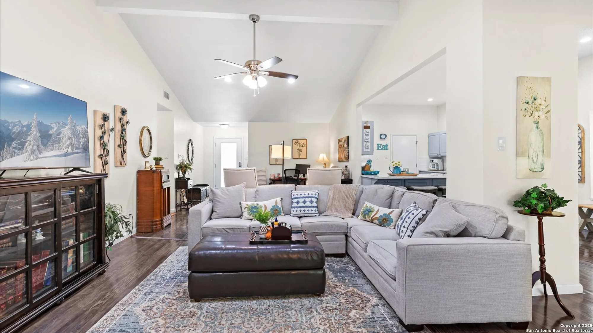 Property Slideshow image 7 of 54 | 3704 scenic dr, Schertz, TX, 78108