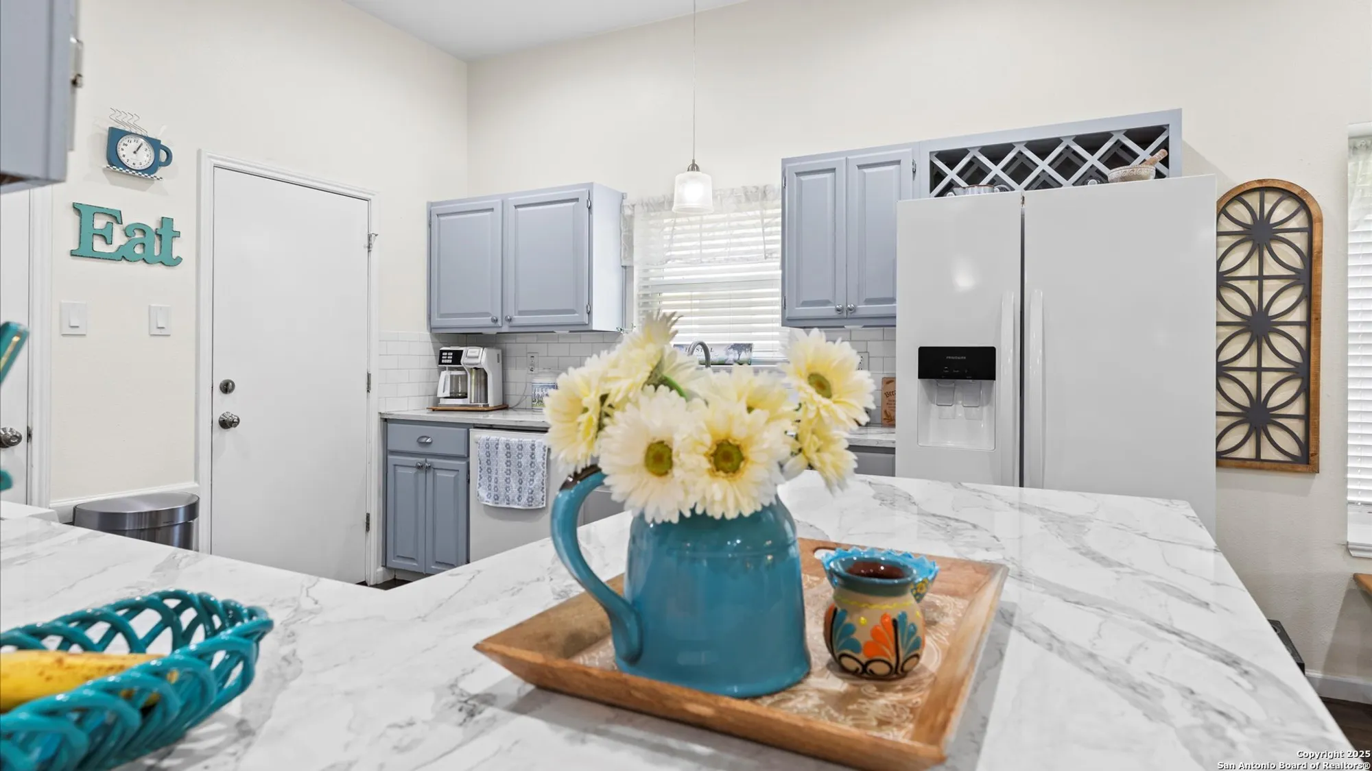 Property Slideshow image 14 of 54 | 3704 scenic dr, Schertz, TX, 78108