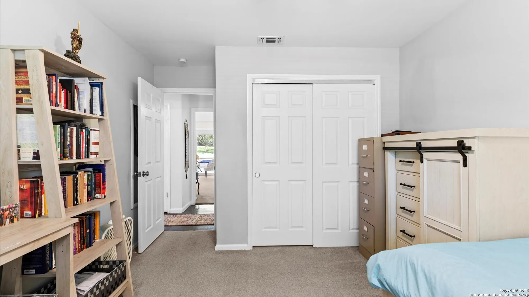 Property Slideshow image 22 of 54 | 3704 scenic dr, Schertz, TX, 78108