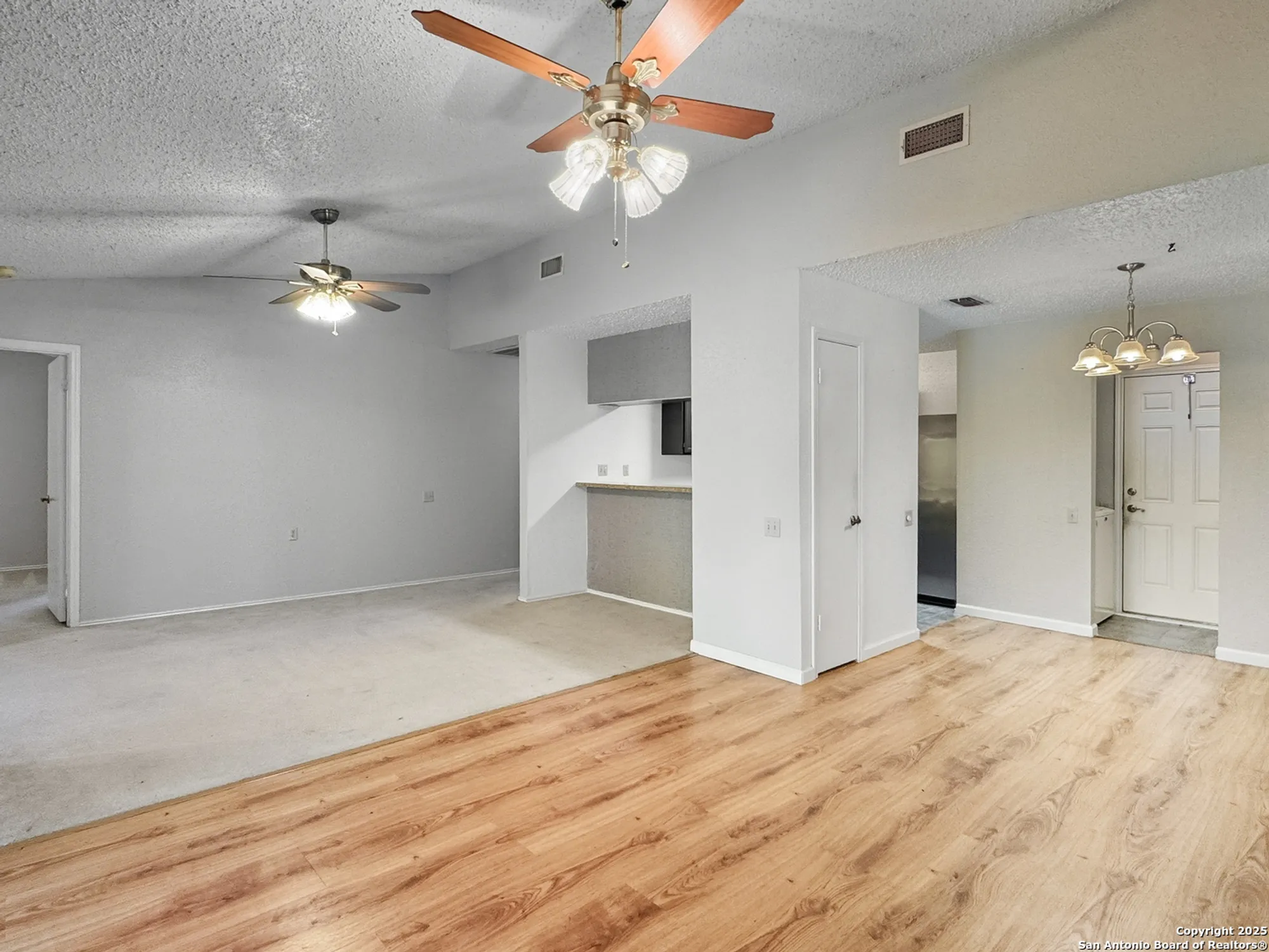 Property Slideshow image 16 of 35 | 3800 overlook dr, Schertz, TX, 78108