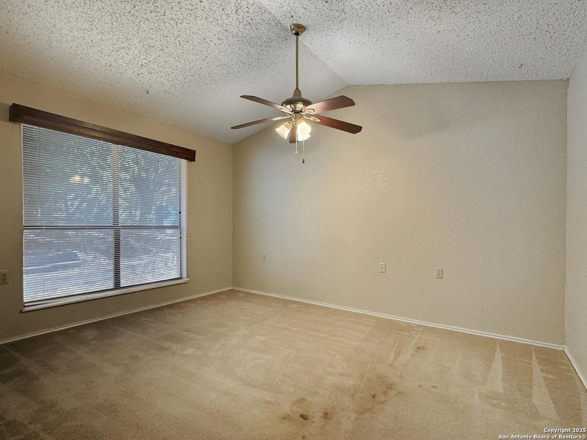 Property Slideshow image 26 of 35 | 3800 overlook dr, Schertz, TX, 78108