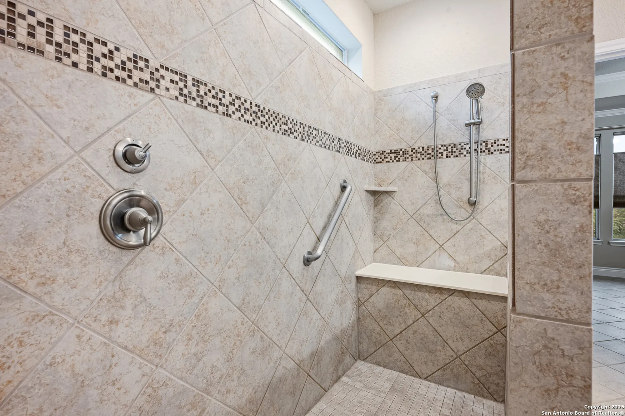 Property Slideshow image 27 of 49 | 4322 paddling pass, San Antonio, TX, 78253