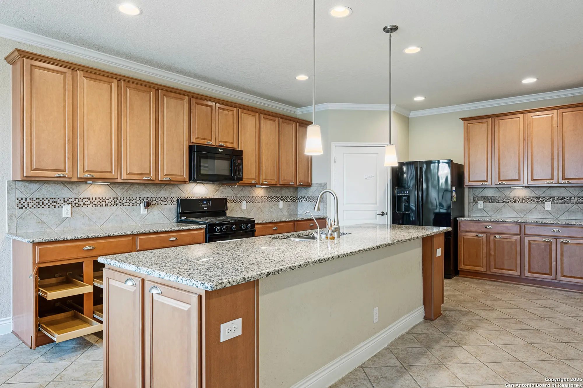 Property Slideshow image 11 of 49 | 4322 paddling pass, San Antonio, TX, 78253