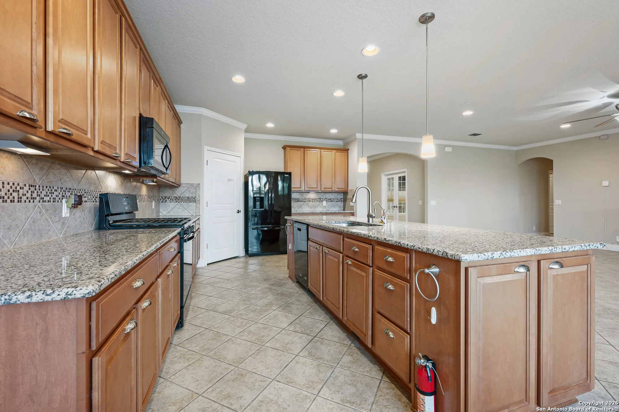 Property Slideshow image 15 of 49 | 4322 paddling pass, San Antonio, TX, 78253