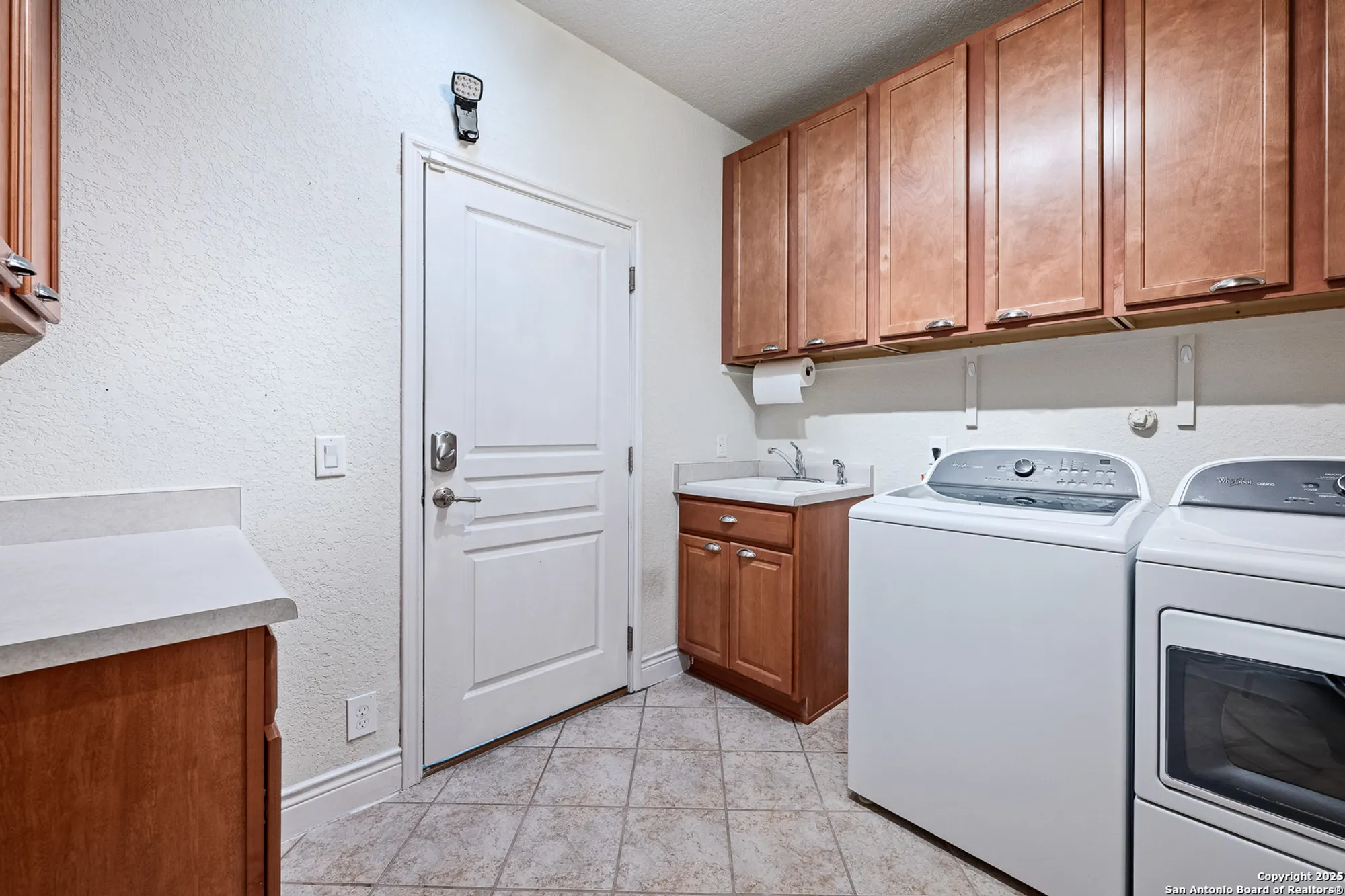 Property Slideshow image 33 of 49 | 4322 paddling pass, San Antonio, TX, 78253