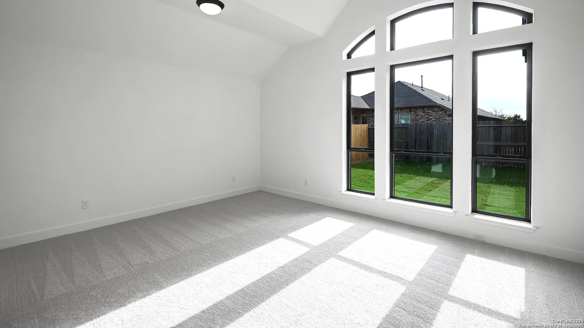 Property Slideshow image 4 of 23 | 2207 zachry dr, New Braunfels, TX, 78132