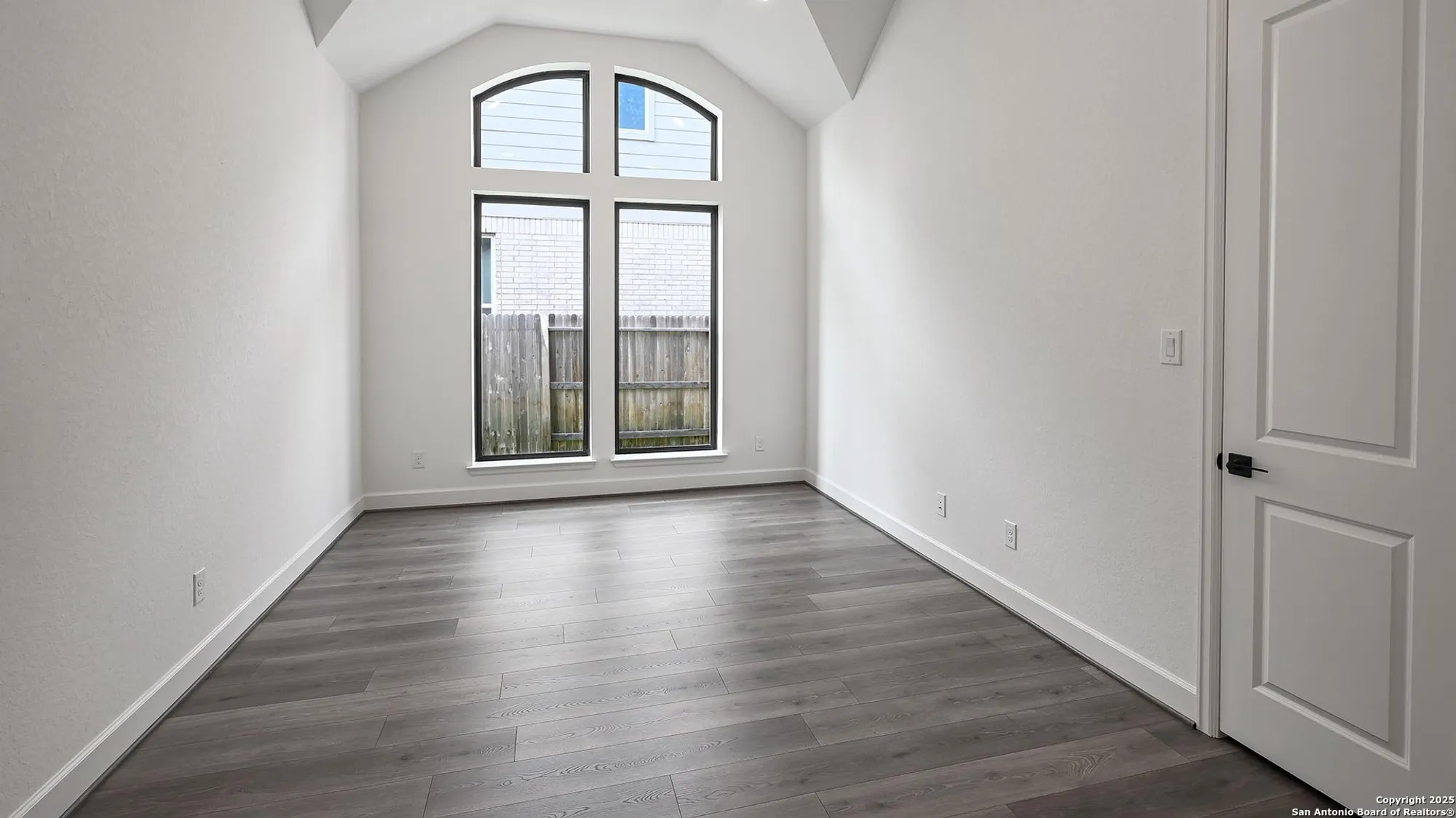 Property Slideshow image 6 of 23 | 2207 zachry dr, New Braunfels, TX, 78132