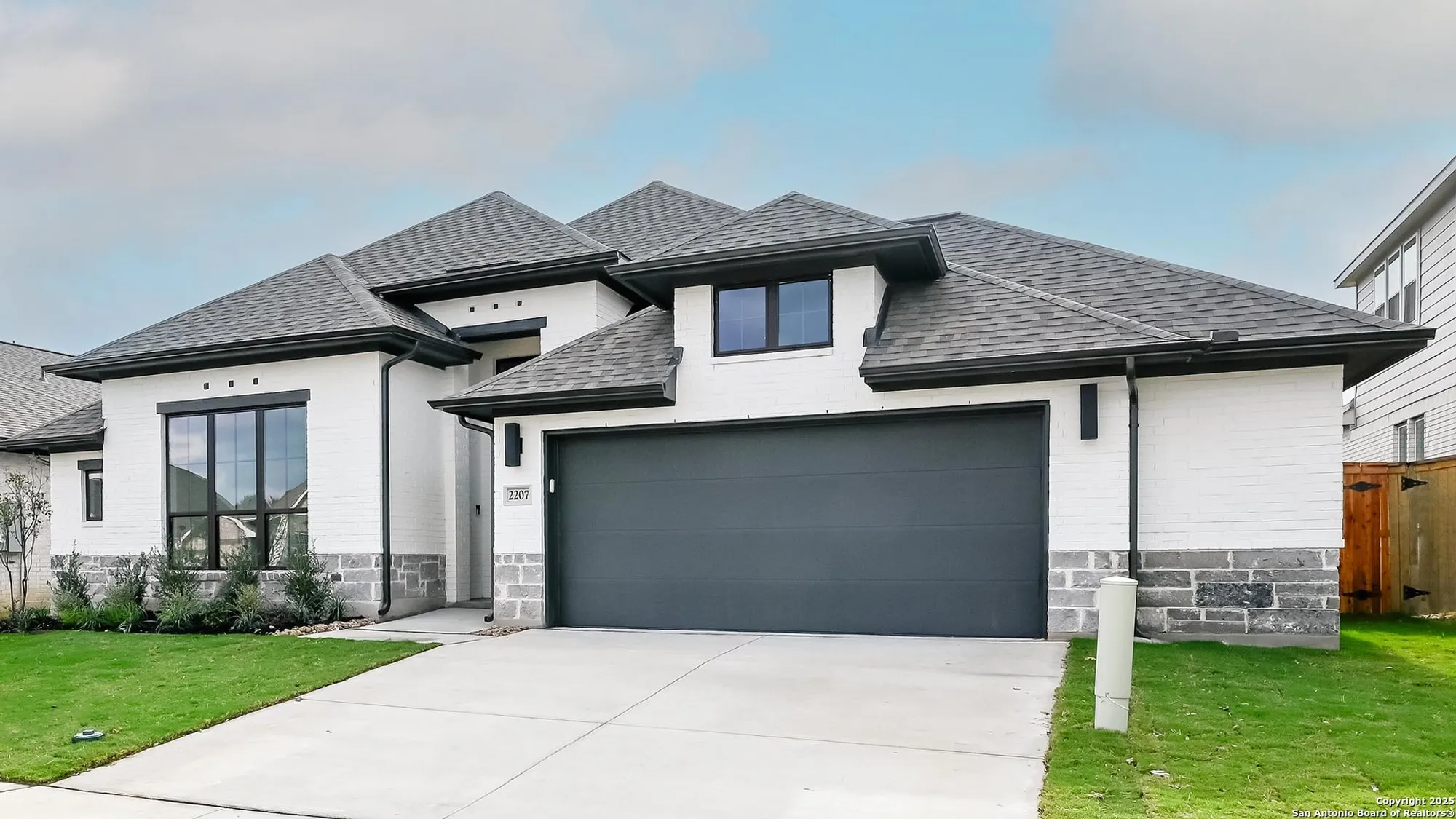 Property Slideshow image 8 of 23 | 2207 zachry dr, New Braunfels, TX, 78132