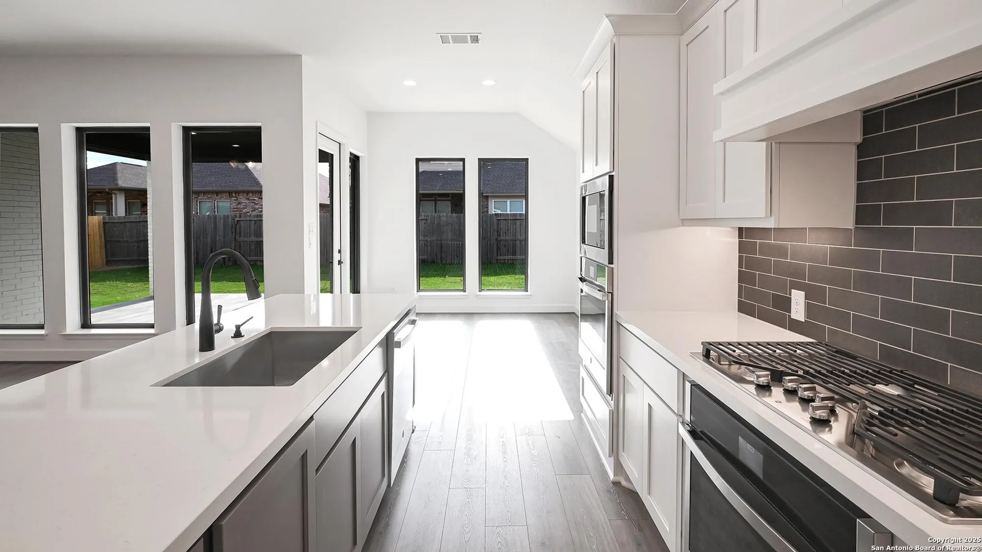 Property Slideshow image 10 of 23 | 2207 zachry dr, New Braunfels, TX, 78132