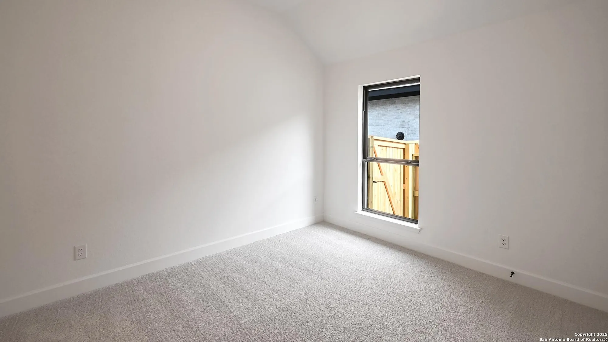 Property Slideshow image 12 of 23 | 2207 zachry dr, New Braunfels, TX, 78132