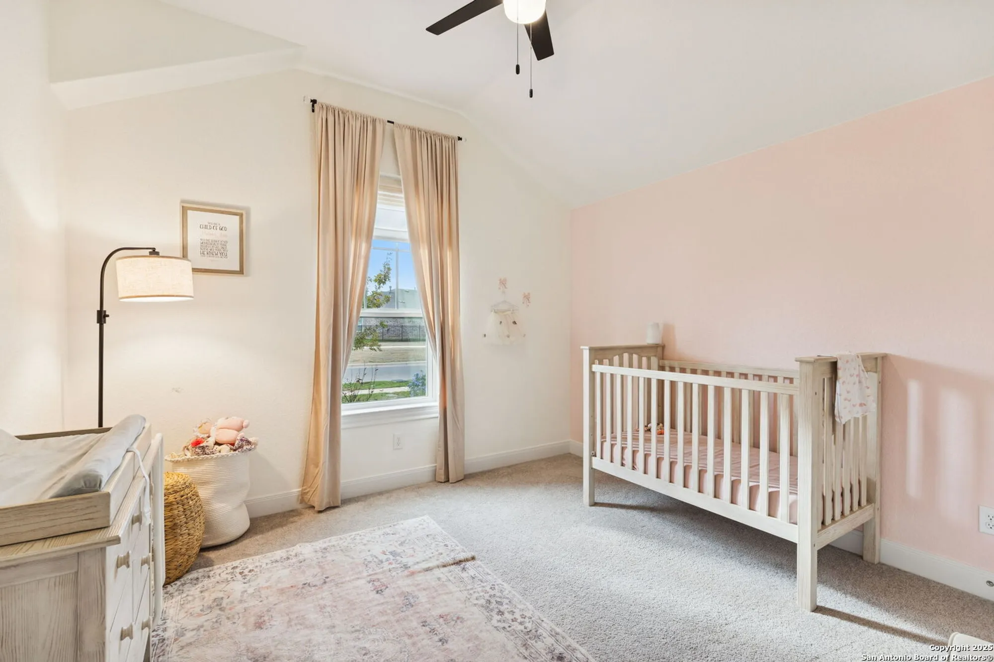 Property Slideshow image 21 of 42 | 390 nightshade trl, New Braunfels, TX, 78132