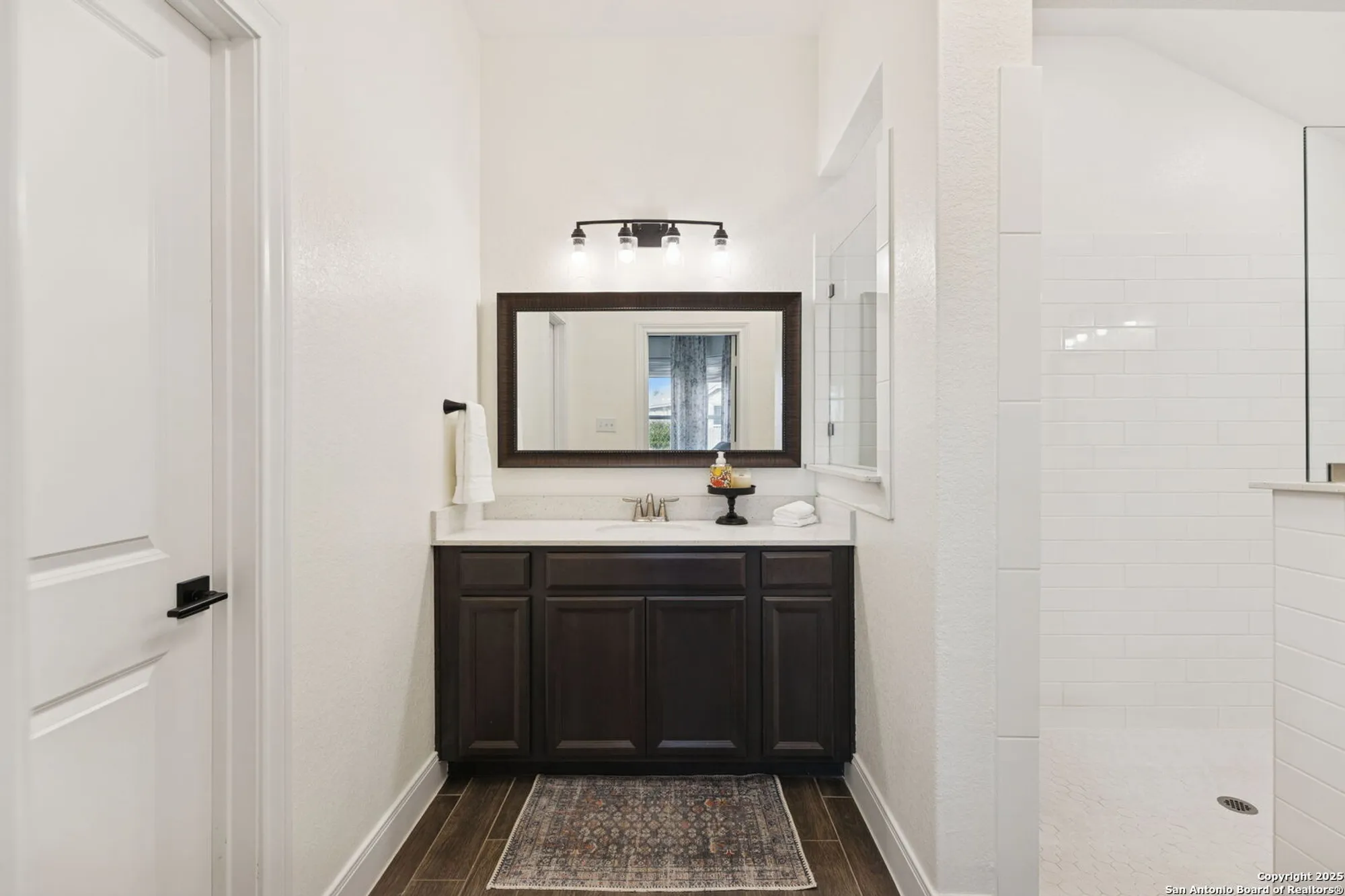 Property Slideshow image 29 of 42 | 390 nightshade trl, New Braunfels, TX, 78132