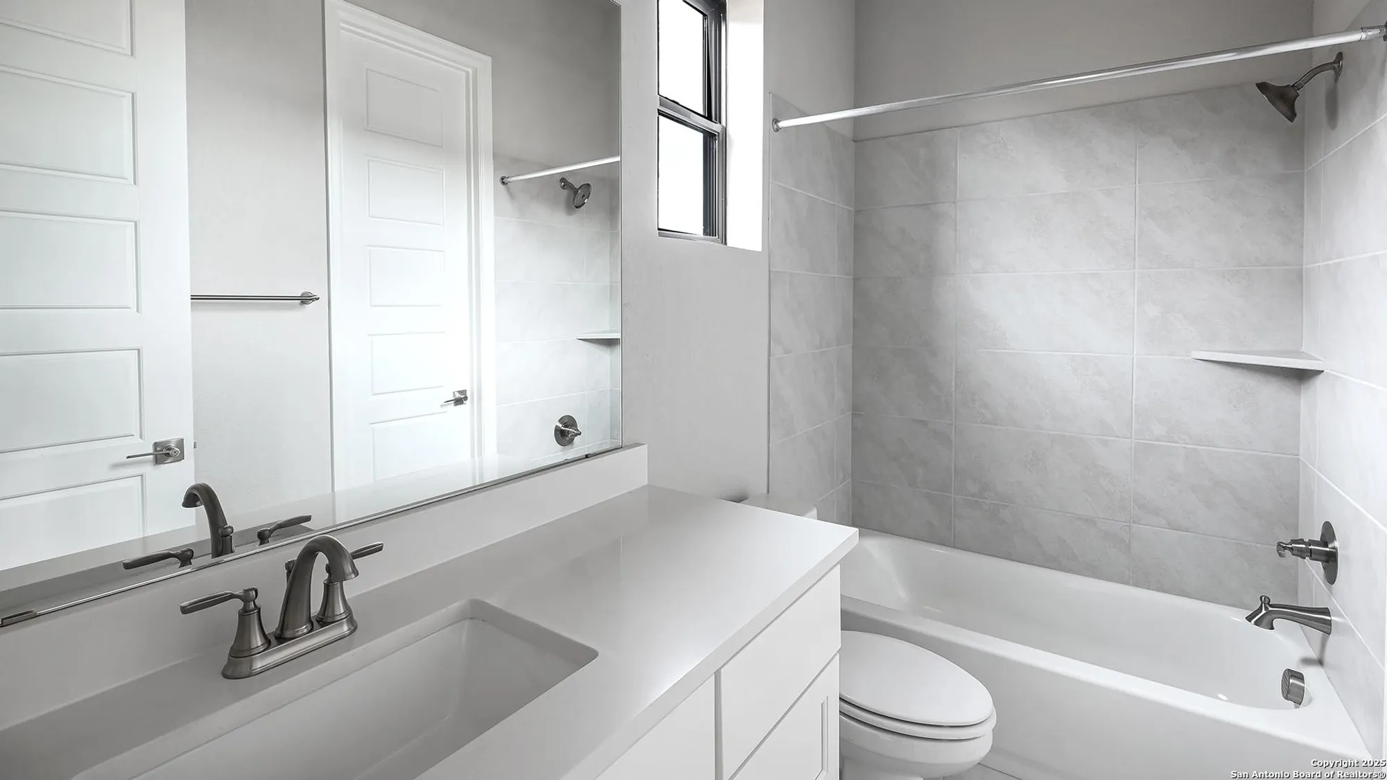 Property Slideshow image 13 of 23 | 2228 sur ave, New Braunfels, TX, 78132