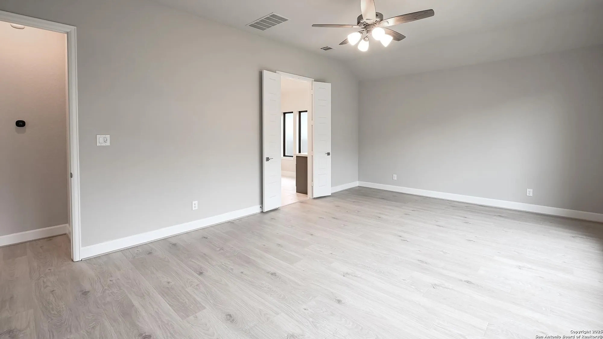 Property Slideshow image 14 of 23 | 2228 sur ave, New Braunfels, TX, 78132