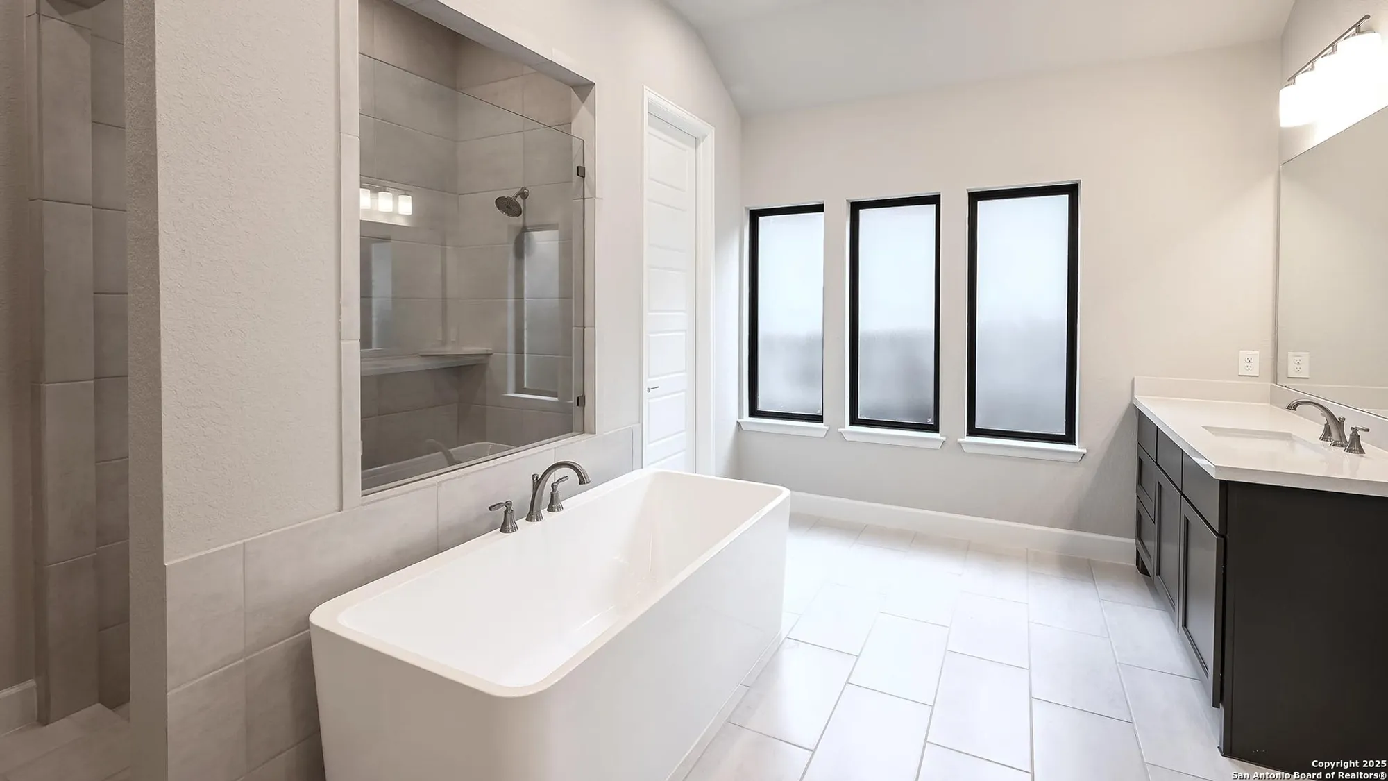 Property Slideshow image 15 of 23 | 2228 sur ave, New Braunfels, TX, 78132