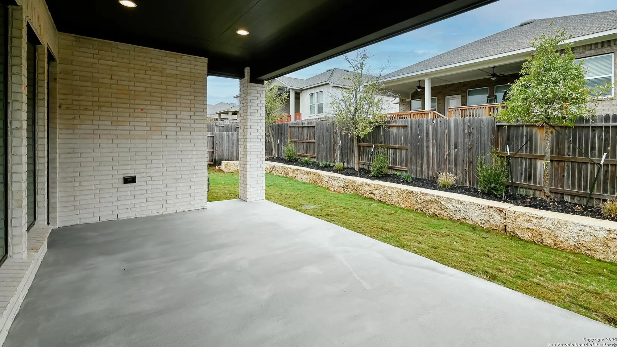 Property Slideshow image 18 of 23 | 2228 sur ave, New Braunfels, TX, 78132