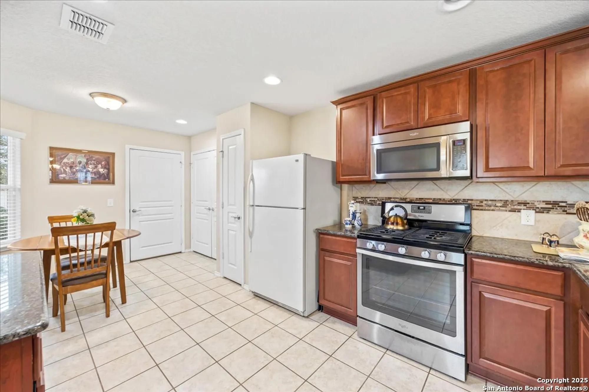Property Slideshow image 8 of 38 | 12827 pronghorn oak, San Antonio, TX, 78253
