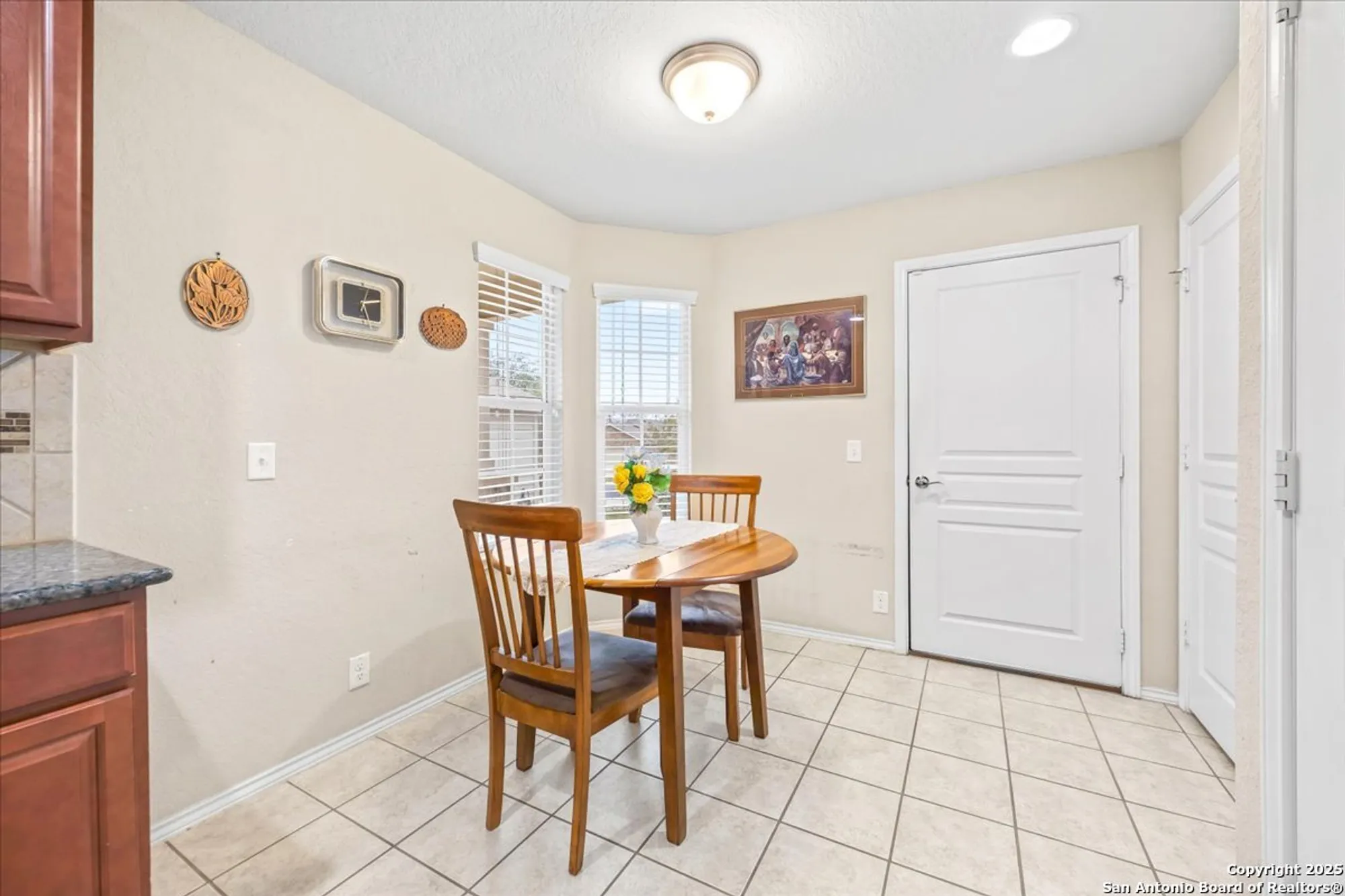 Property Slideshow image 10 of 38 | 12827 pronghorn oak, San Antonio, TX, 78253
