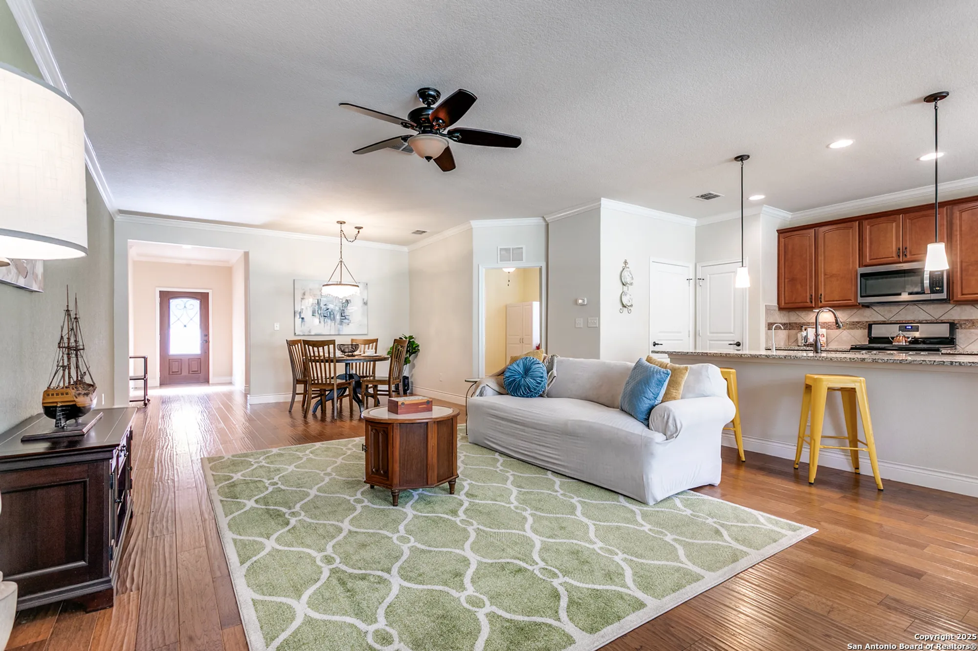 Property Slideshow image 10 of 25 | 12643 sweetgum, San Antonio, TX, 78253