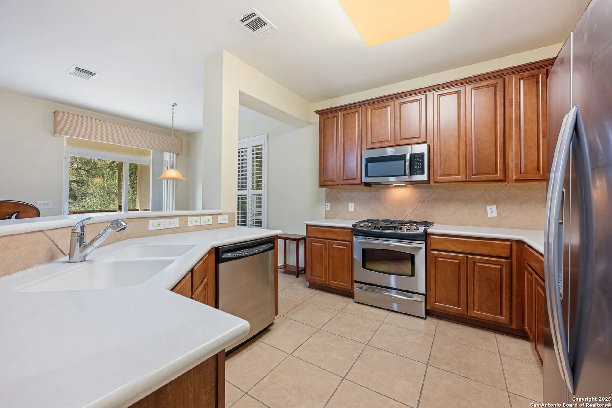 Property Slideshow image 10 of 36 | 4719 sunrise bch, San Antonio, TX, 78253