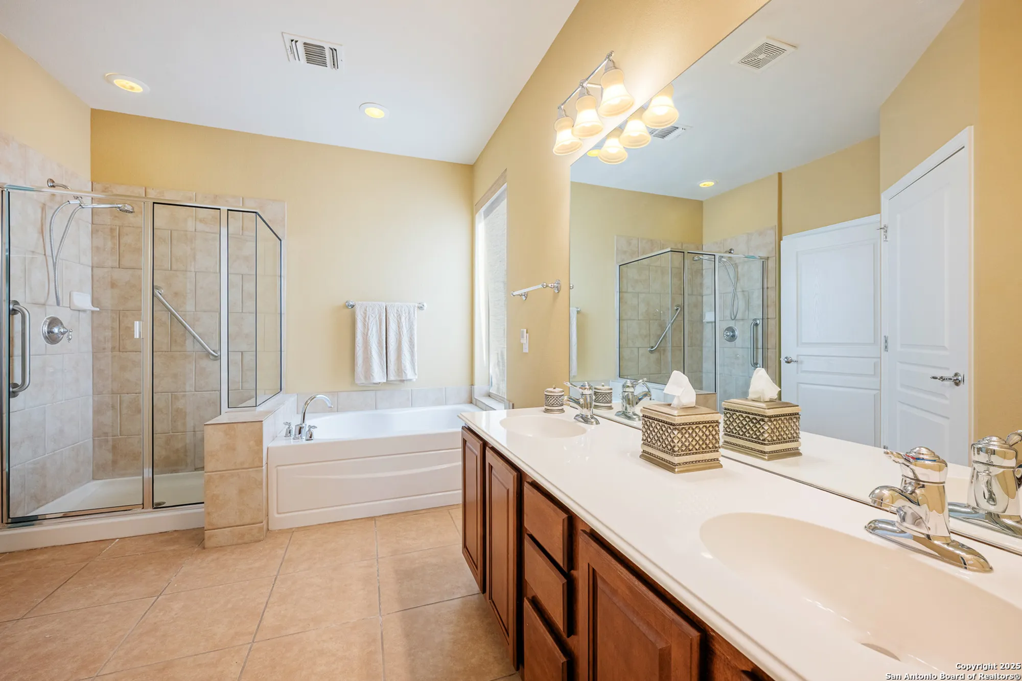 Property Slideshow image 16 of 36 | 4719 sunrise bch, San Antonio, TX, 78253