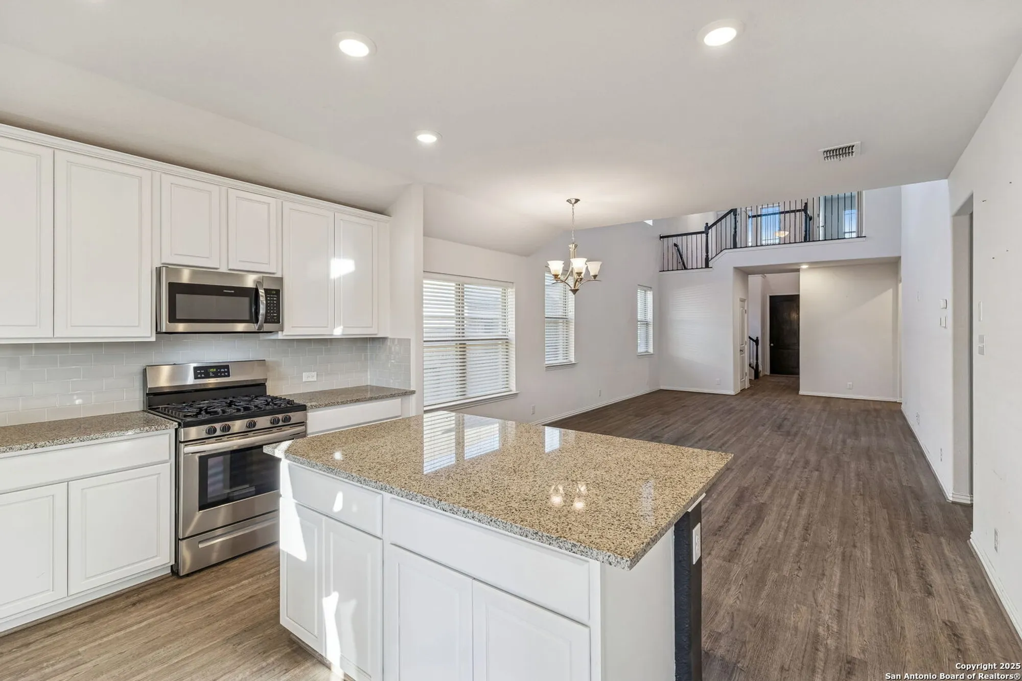 Property Slideshow image 3 of 29 | 629 jaboncillo st, New Braunfels, TX, 78132