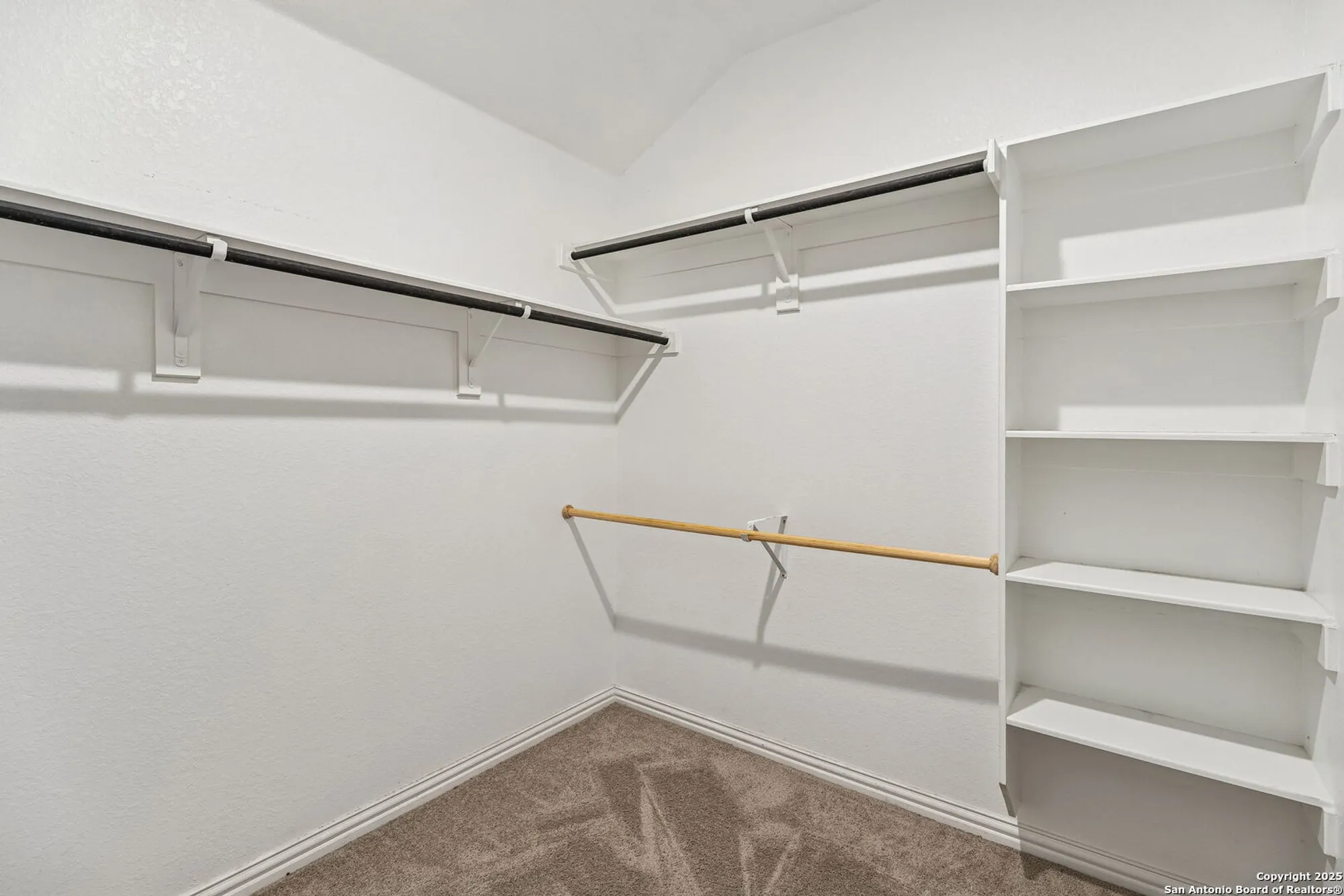 Property Slideshow image 7 of 29 | 629 jaboncillo st, New Braunfels, TX, 78132