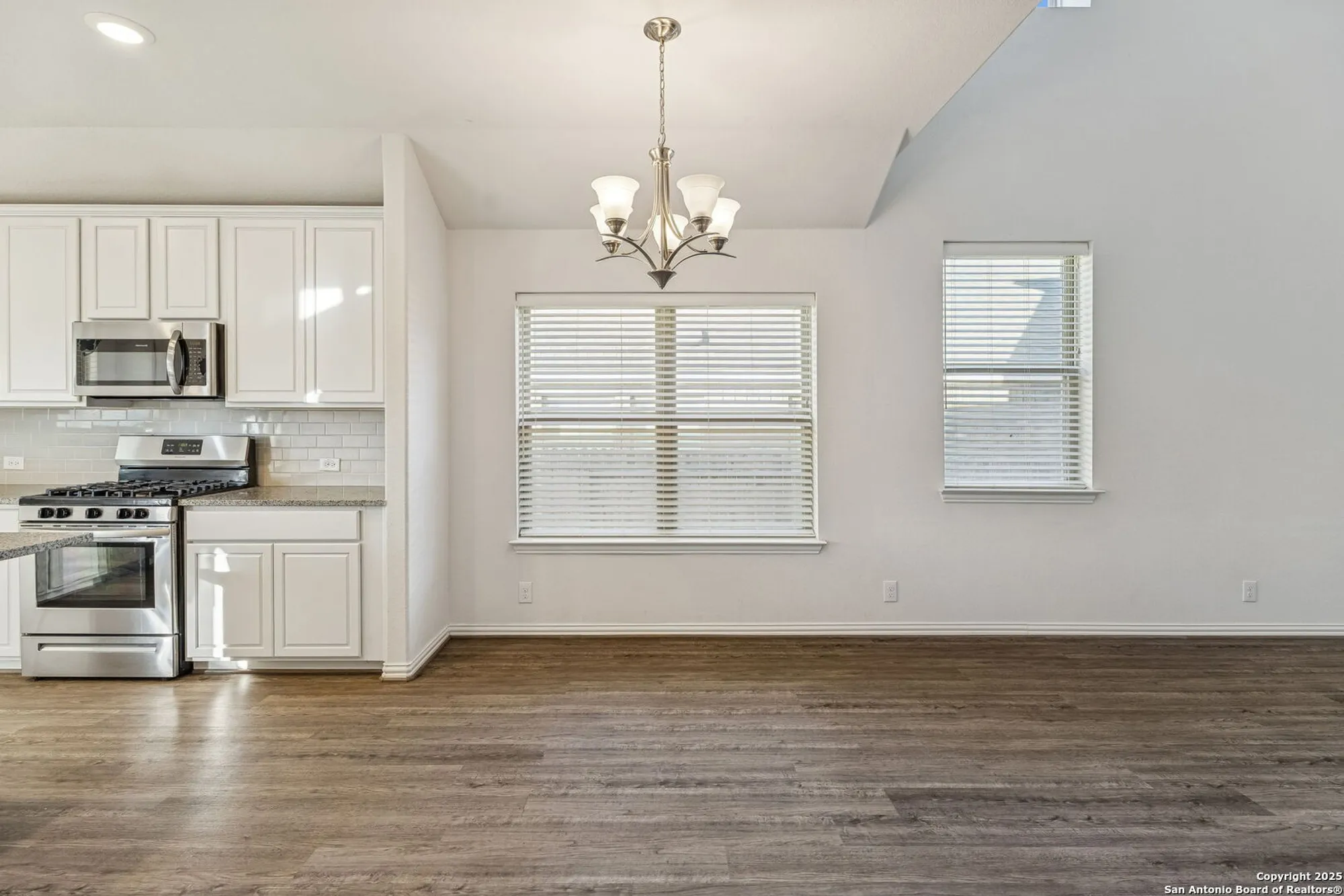 Property Slideshow image 15 of 29 | 629 jaboncillo st, New Braunfels, TX, 78132