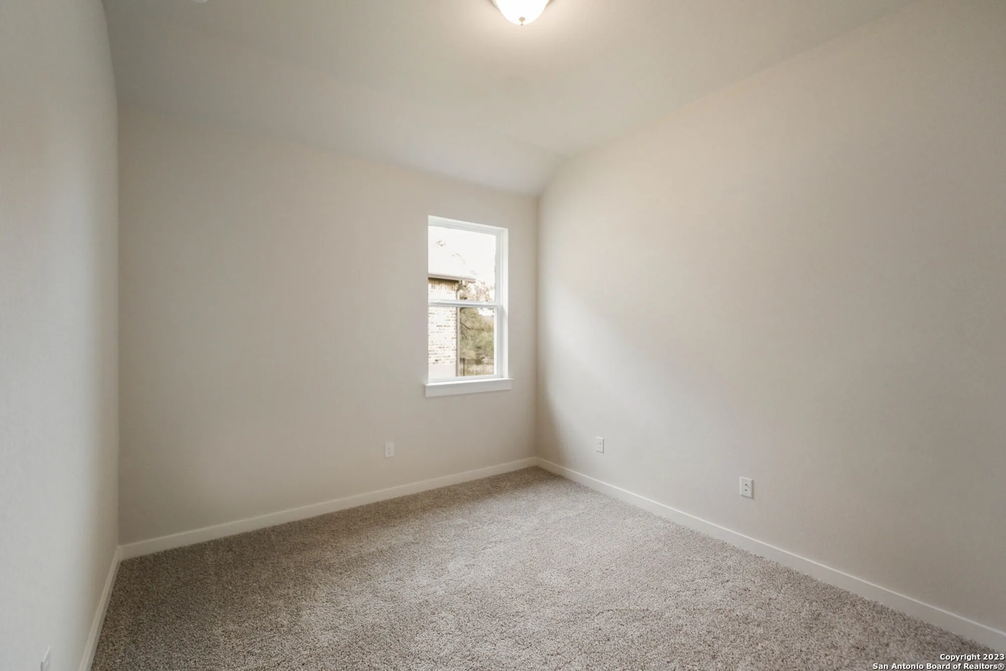 Property Slideshow image 11 of 31 | 593 tobacco pass, New Braunfels, TX, 78132