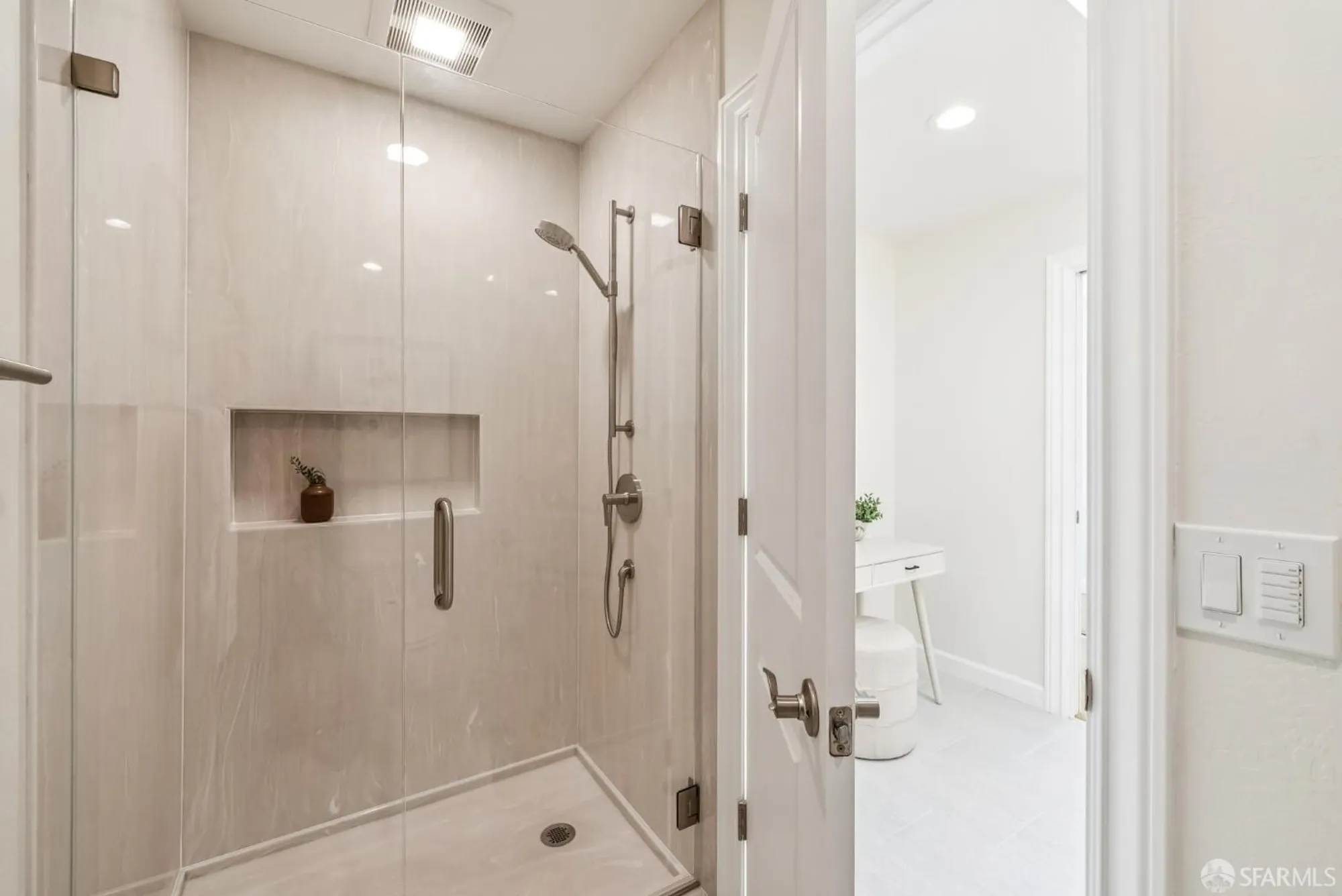 Property Slideshow image 32 of 56 | 6135 montgomery ct, San Jose, CA, 95135