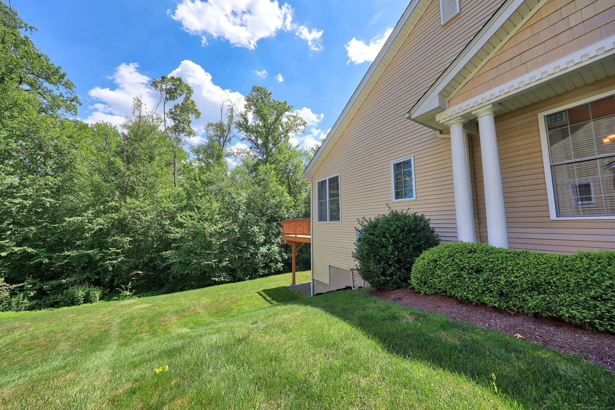 Property Slideshow image 2 of 39 | 9 lilac ln # 9, Prospect, CT, 06712